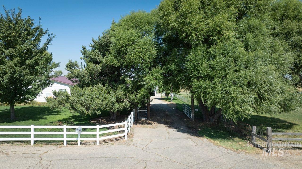 23626 Boise River Rd. Property Photo 3