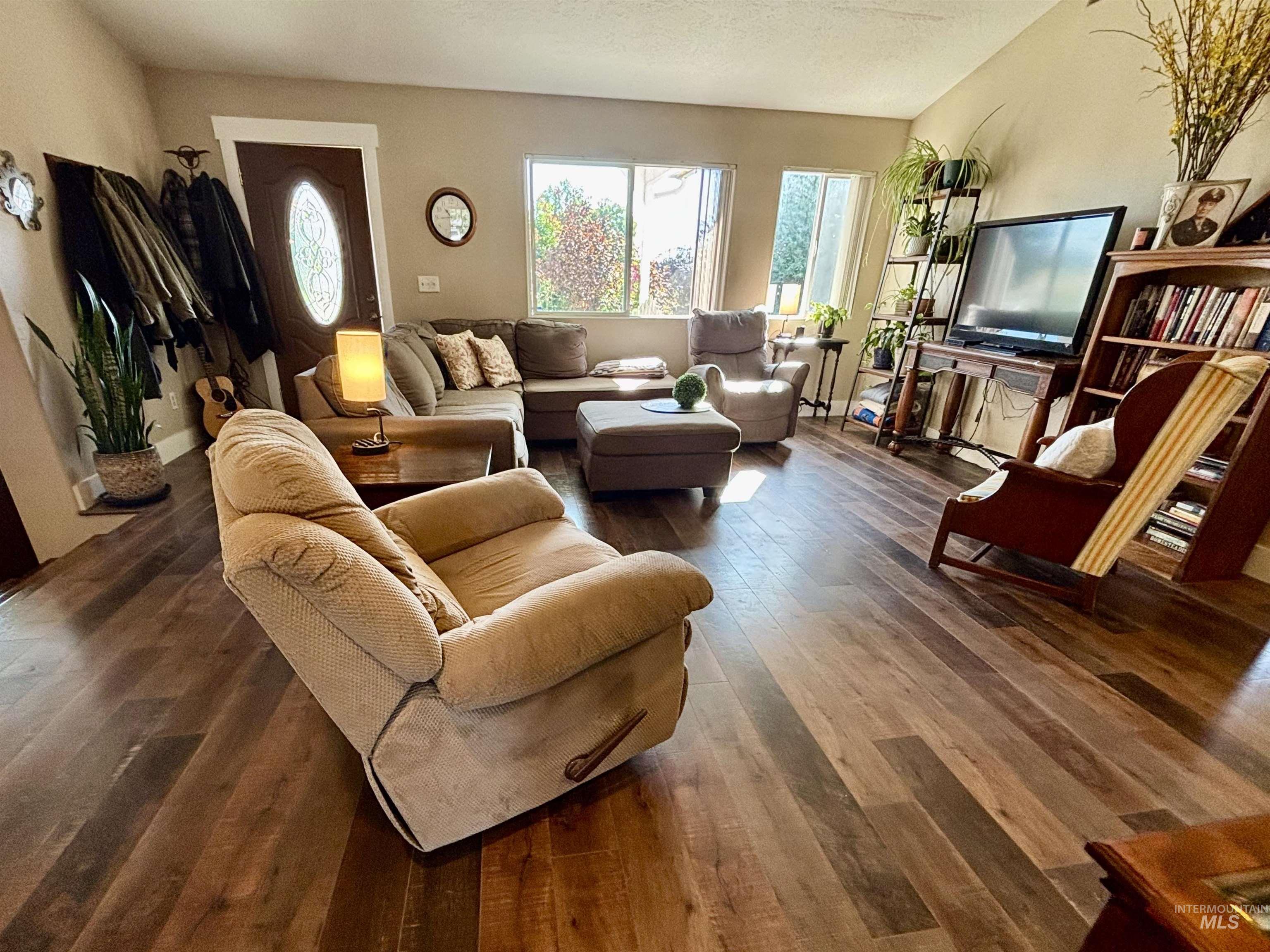 23626 Boise River Rd. Property Photo 6