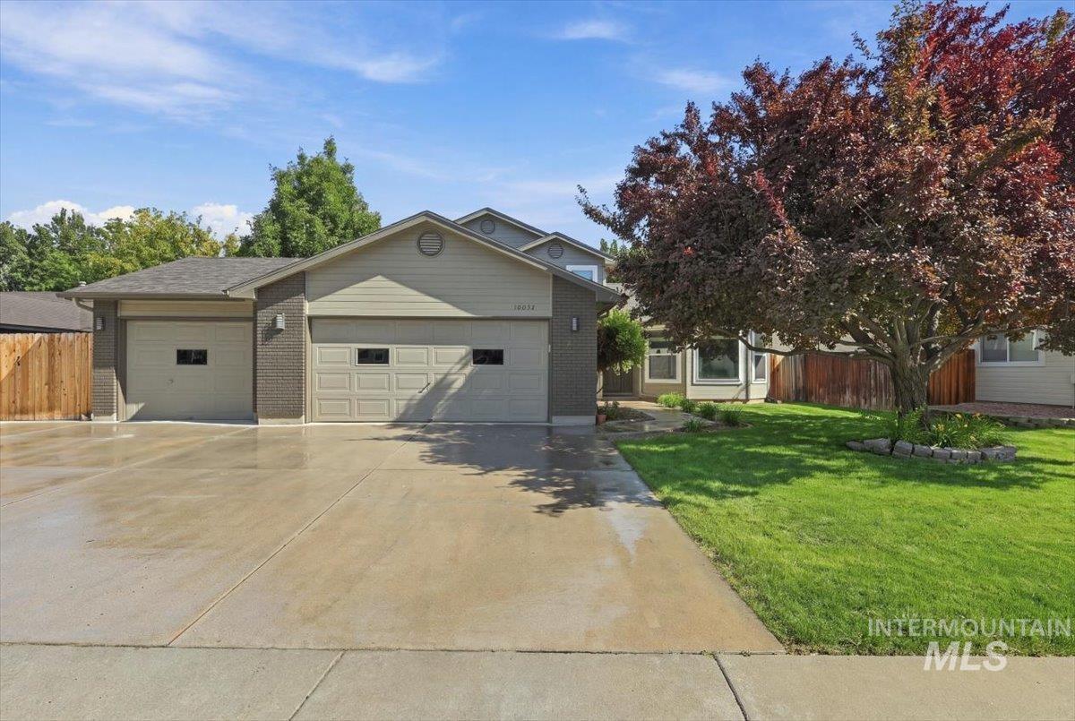 10032 W Pattie Dr Property Photo 1