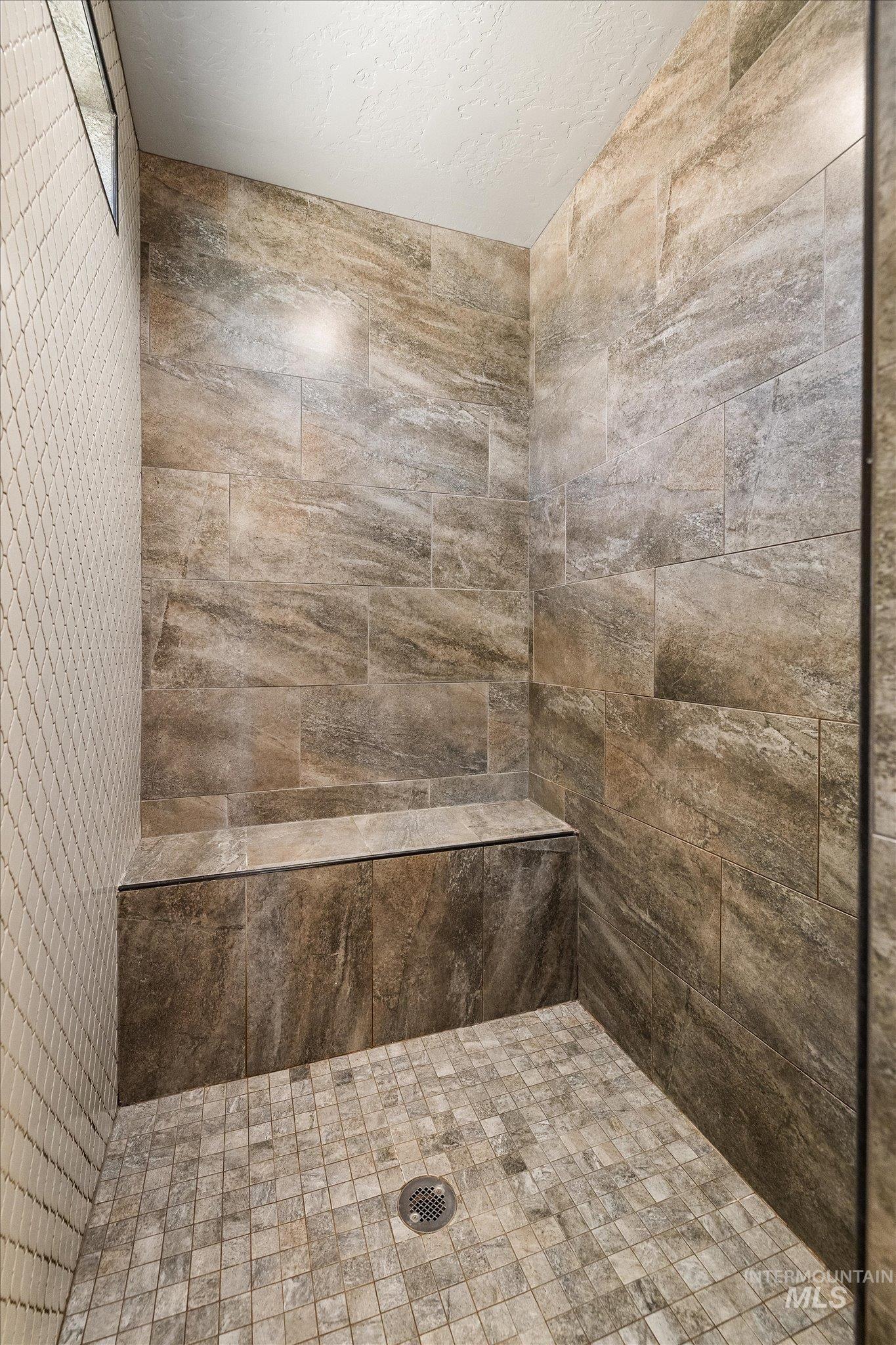 641 E Crest Ridge Dr Property Photo 28
