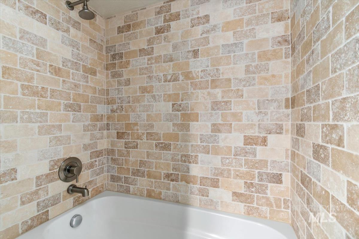 709 E Braemere Property Photo 30