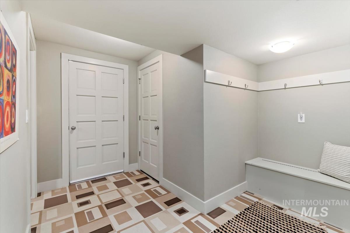 709 E Braemere Property Photo 31