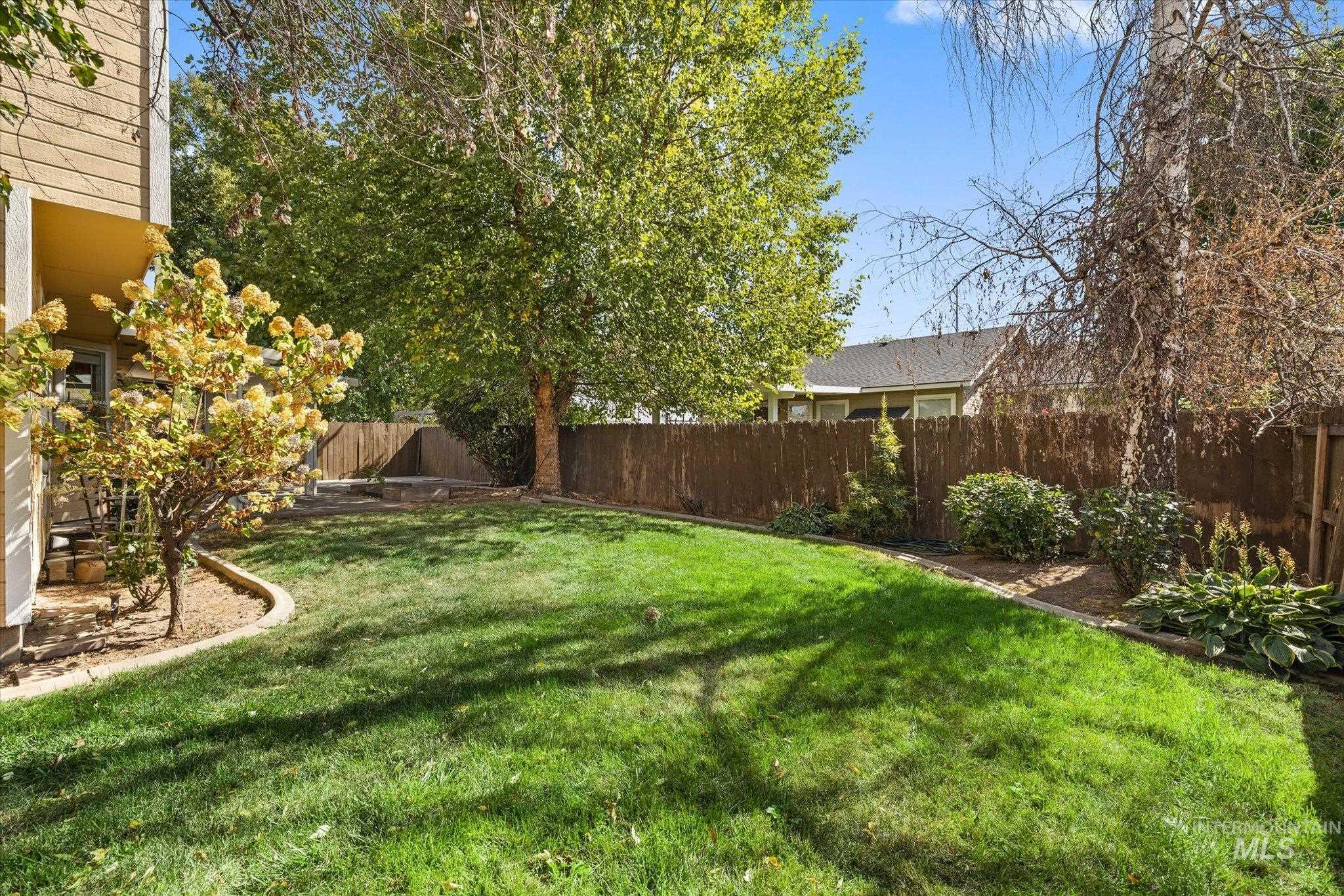 14435 W Redwick Dr Property Photo 2