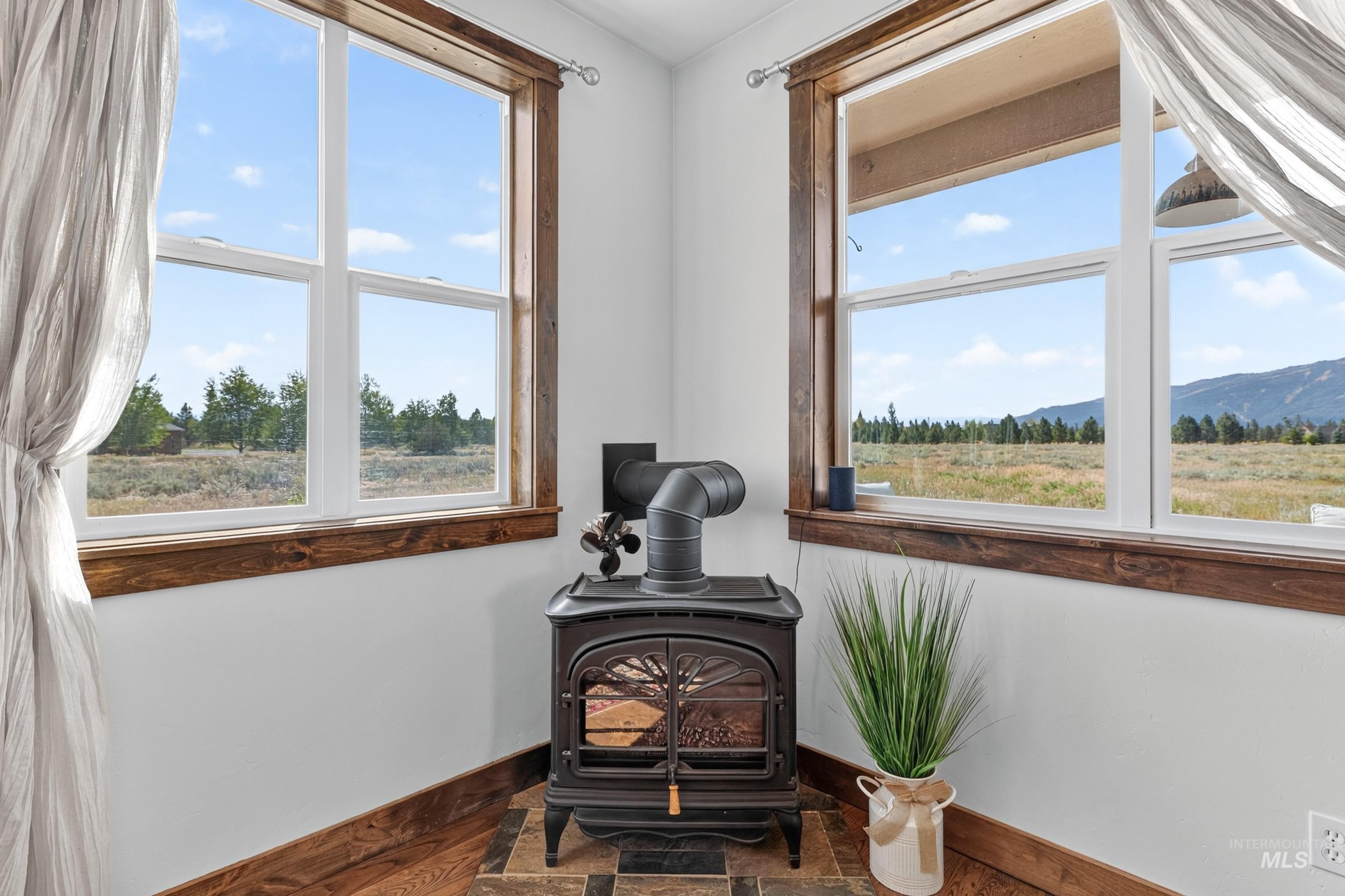 59 Salmon Loop Property Photo 15