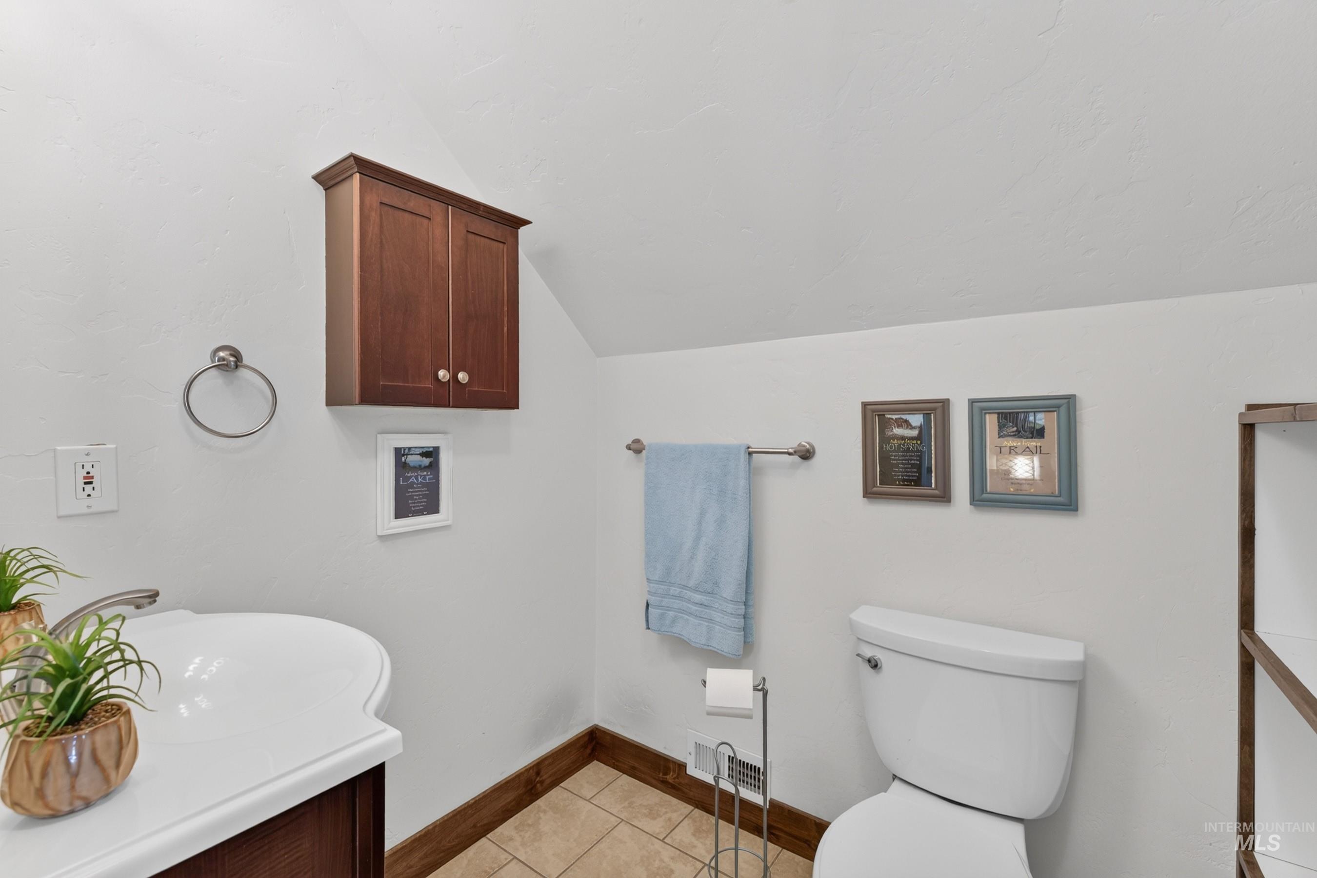59 Salmon Loop Property Photo 27