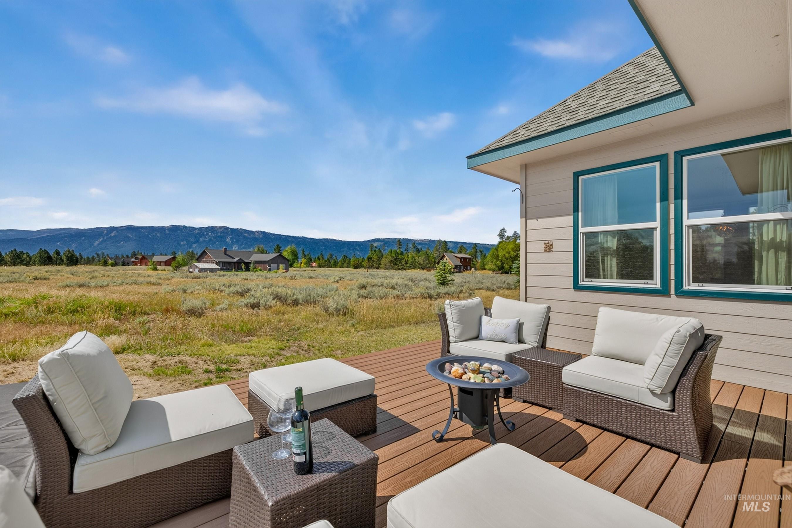 59 Salmon Loop Property Photo 40