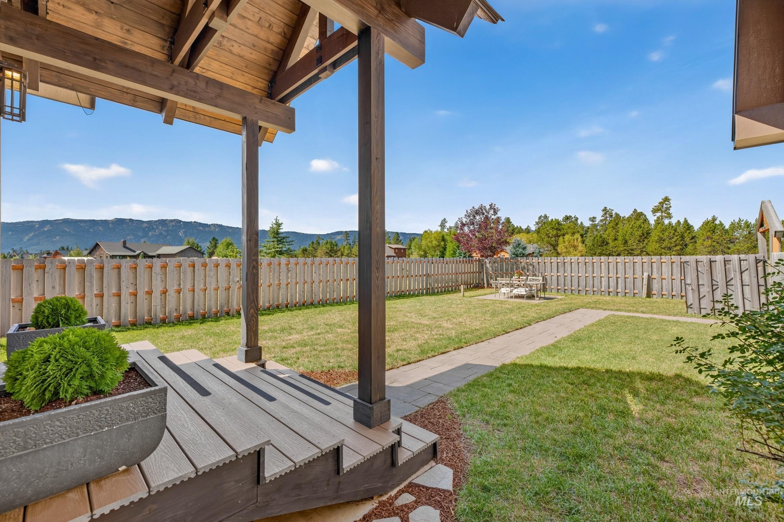 59 Salmon Loop Property Photo 42
