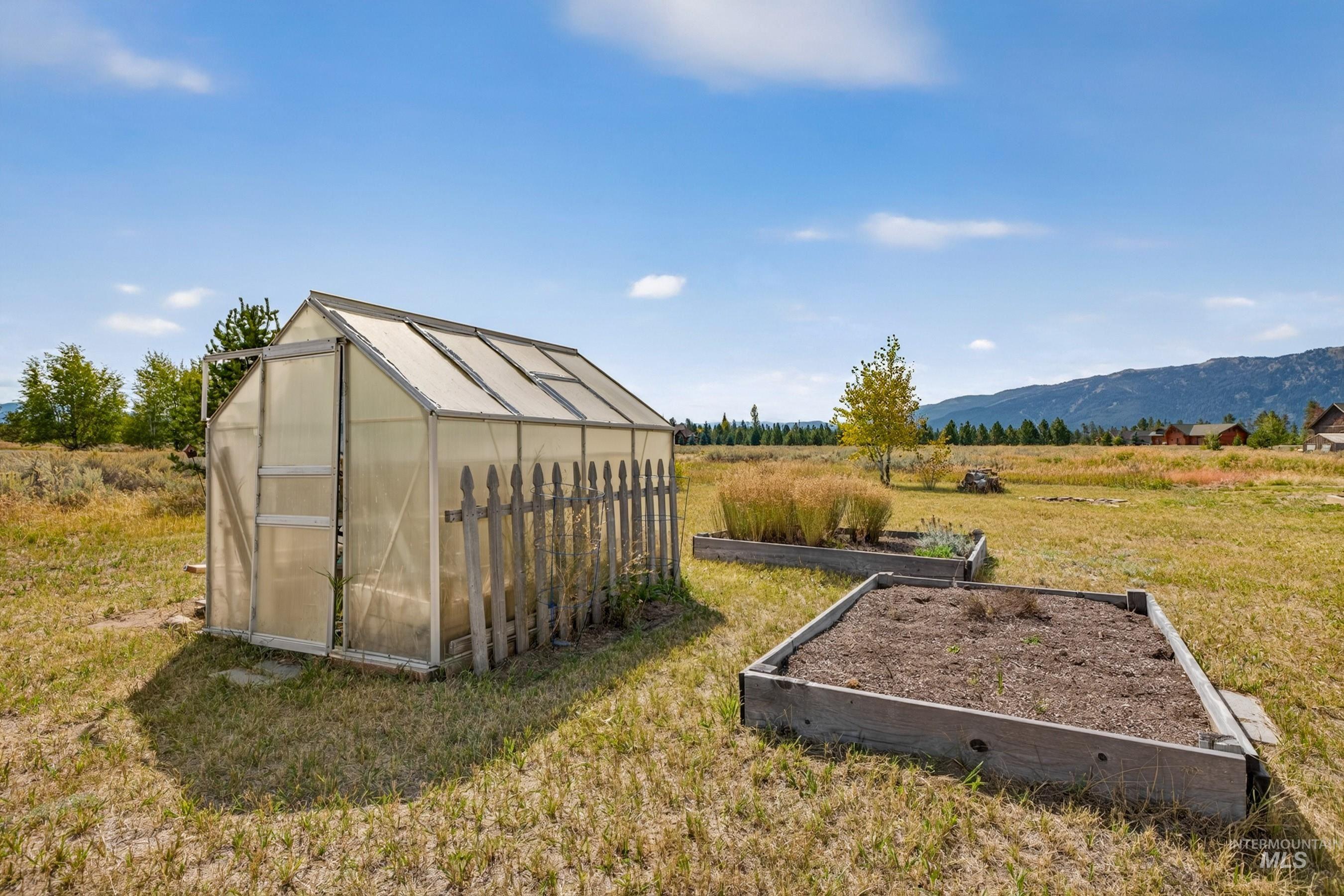 59 Salmon Loop Property Photo 48
