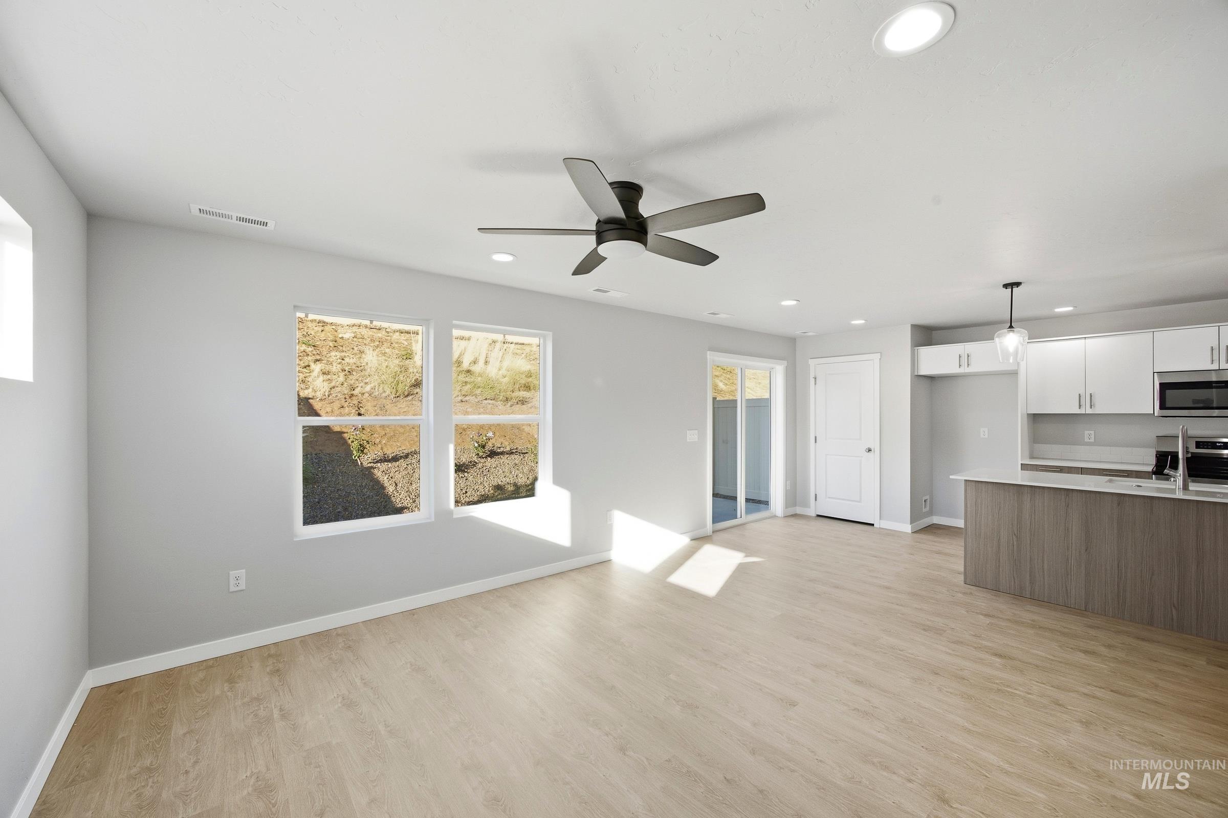106 Bighorn St Property Photo 8