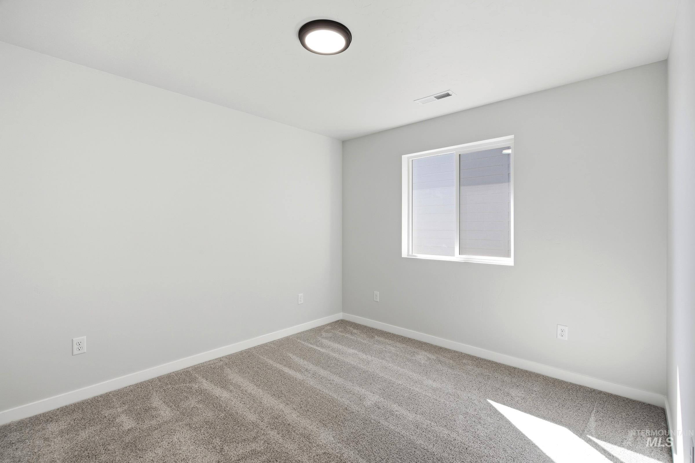 4486 S Amsterdam Ave Property Photo 12