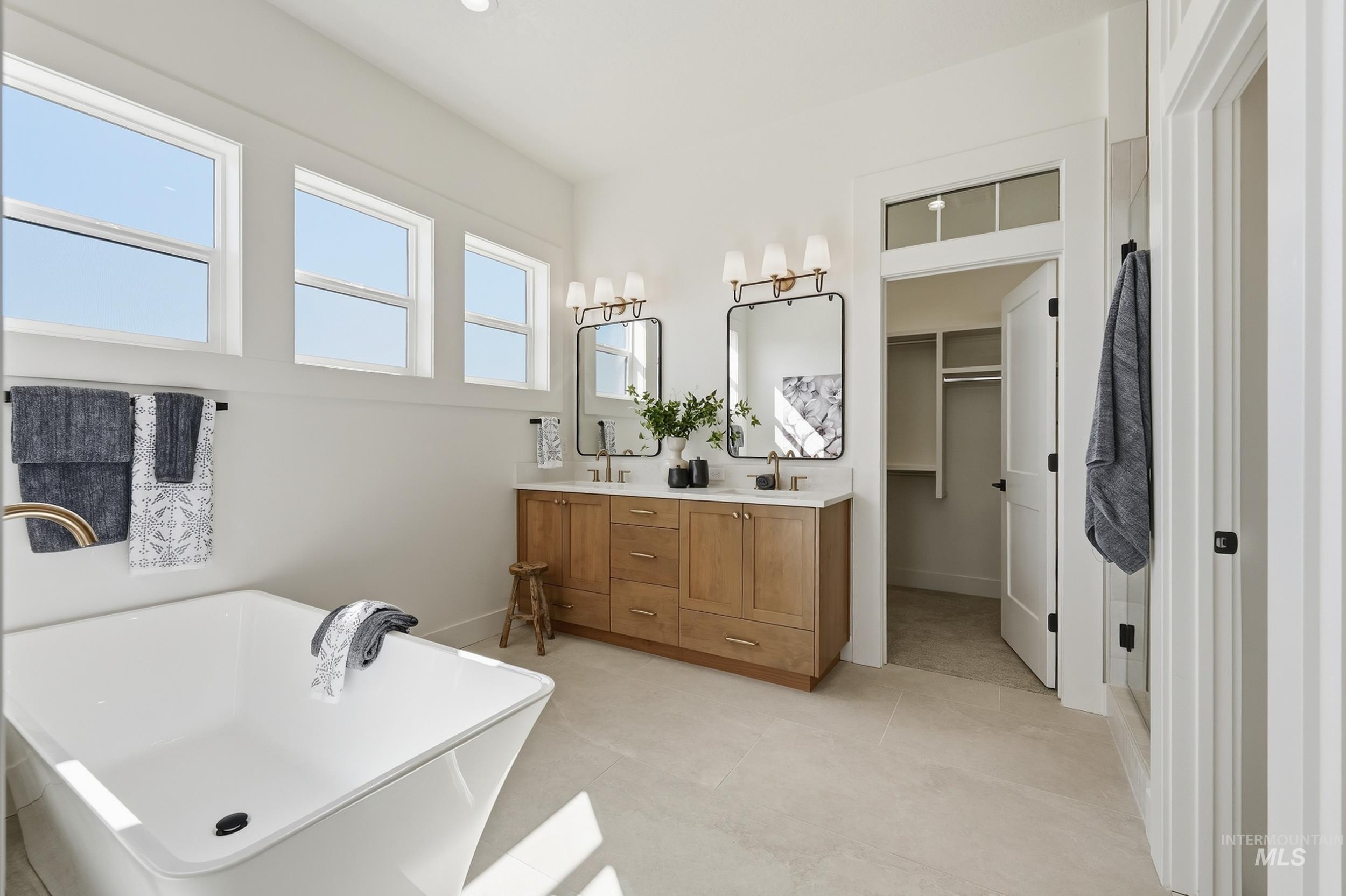 12744 Fjord St. Property Photo 26