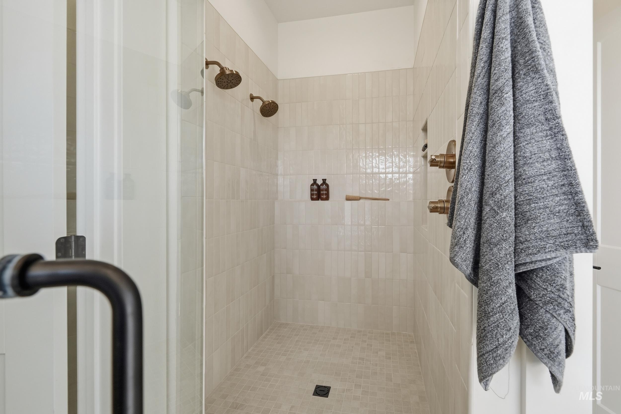 12744 Fjord St. Property Photo 31