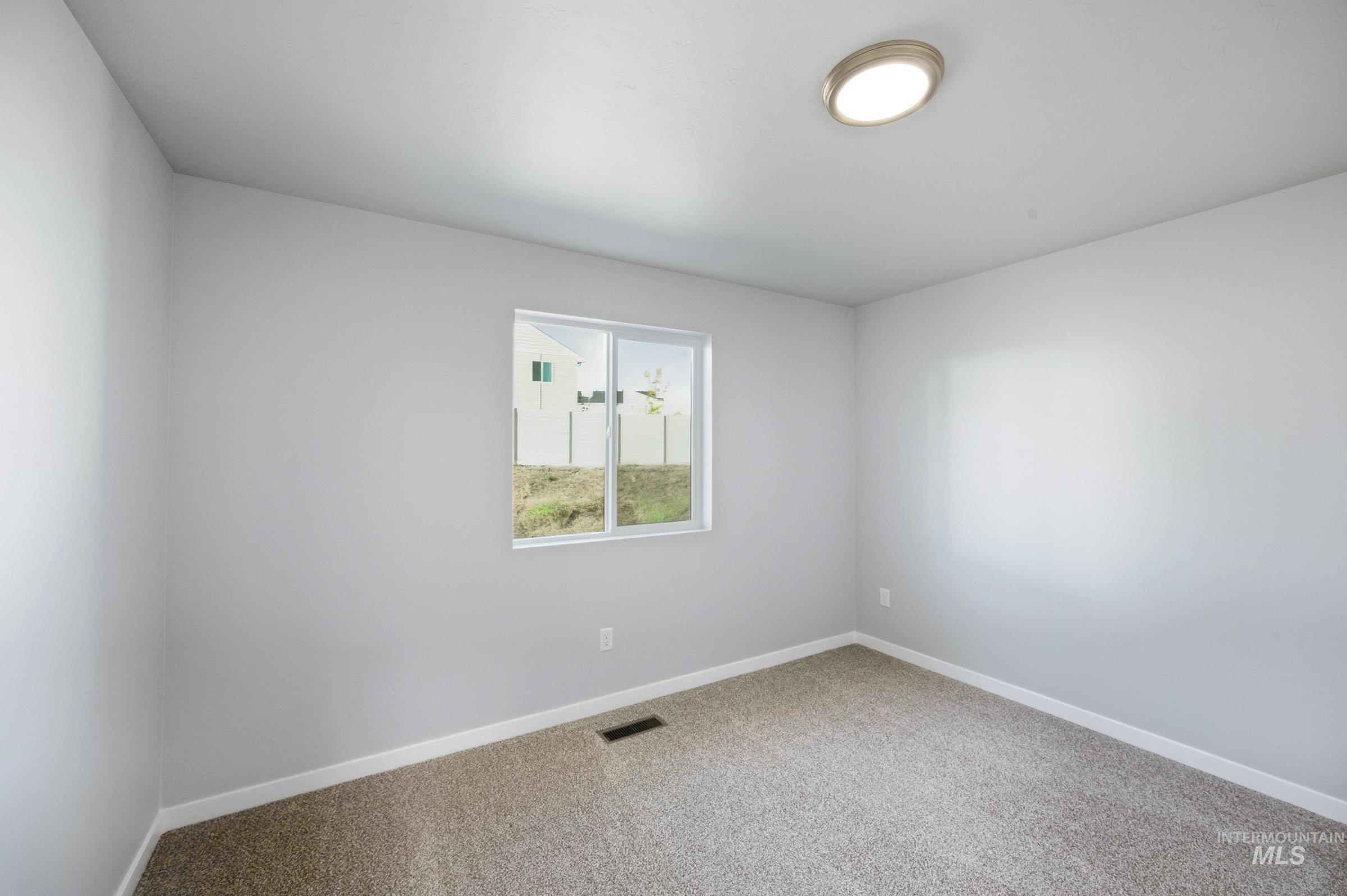 102 Bighorn St Property Photo 13