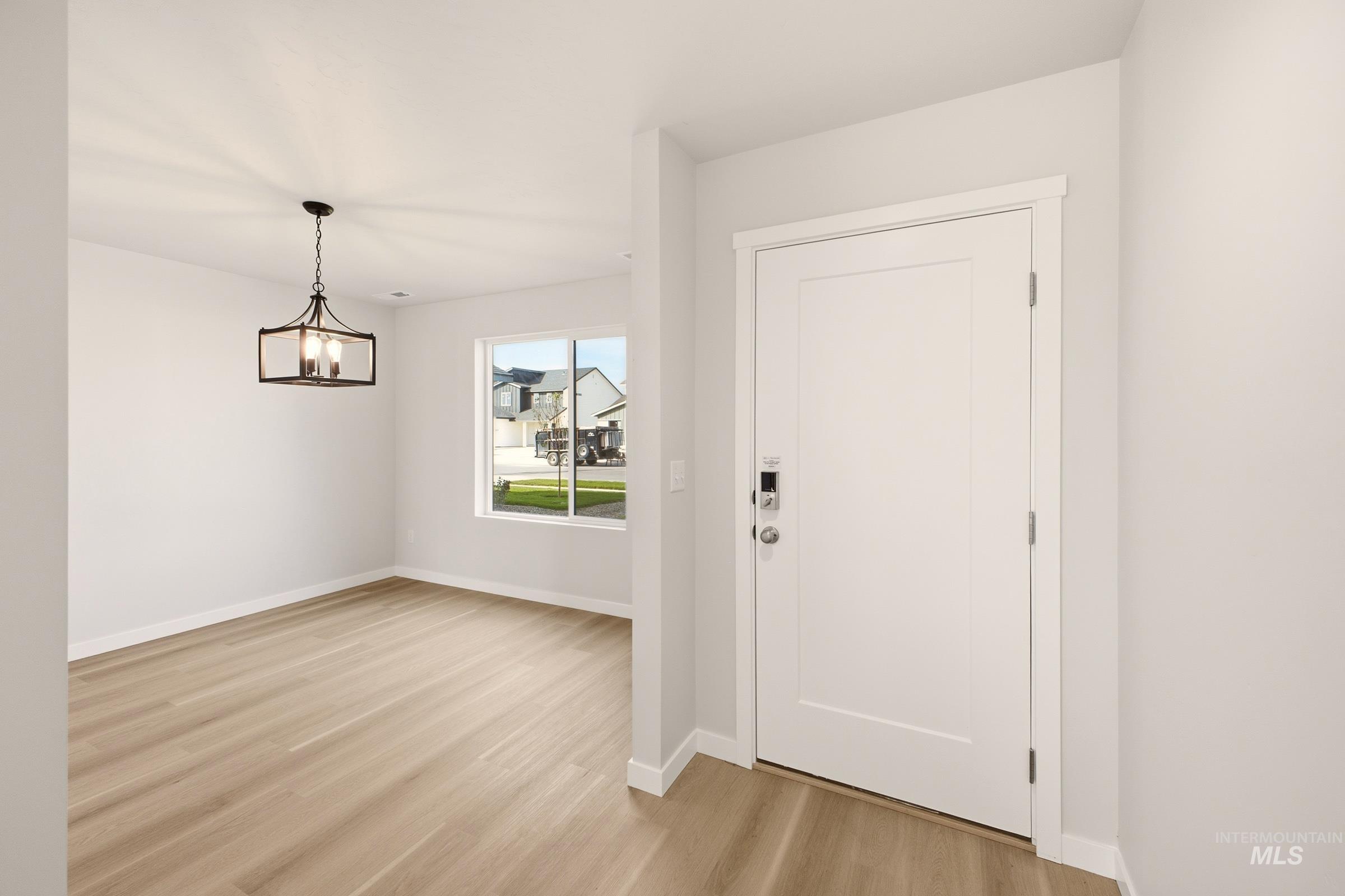 4450 S Amsterdam Ave Property Photo 2