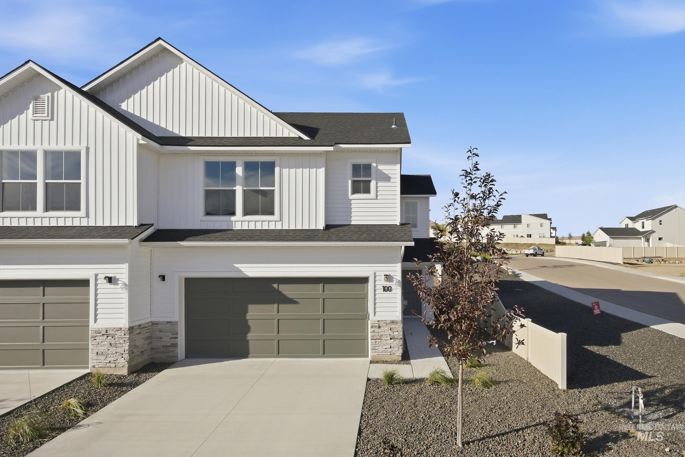 100 Bighorn St Property Photo 1