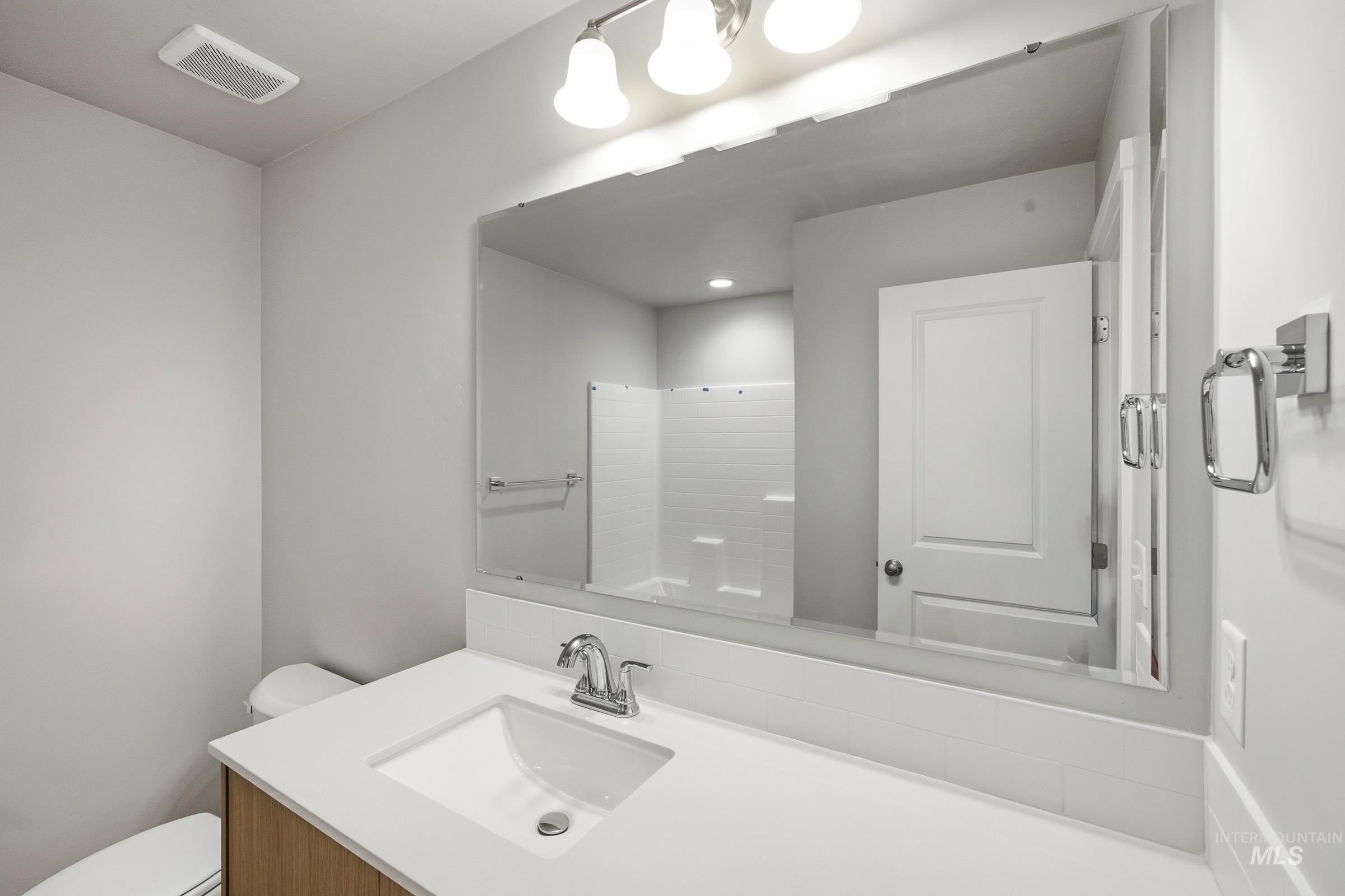 100 Bighorn St Property Photo 14