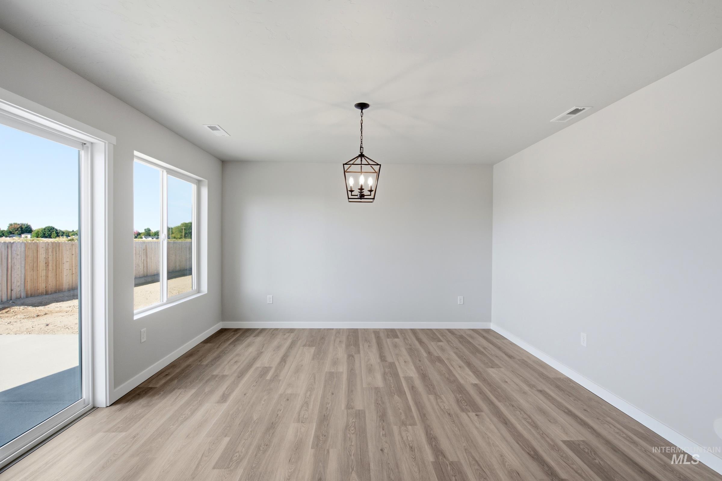 1789 Gyrfalcon St Property Photo 8