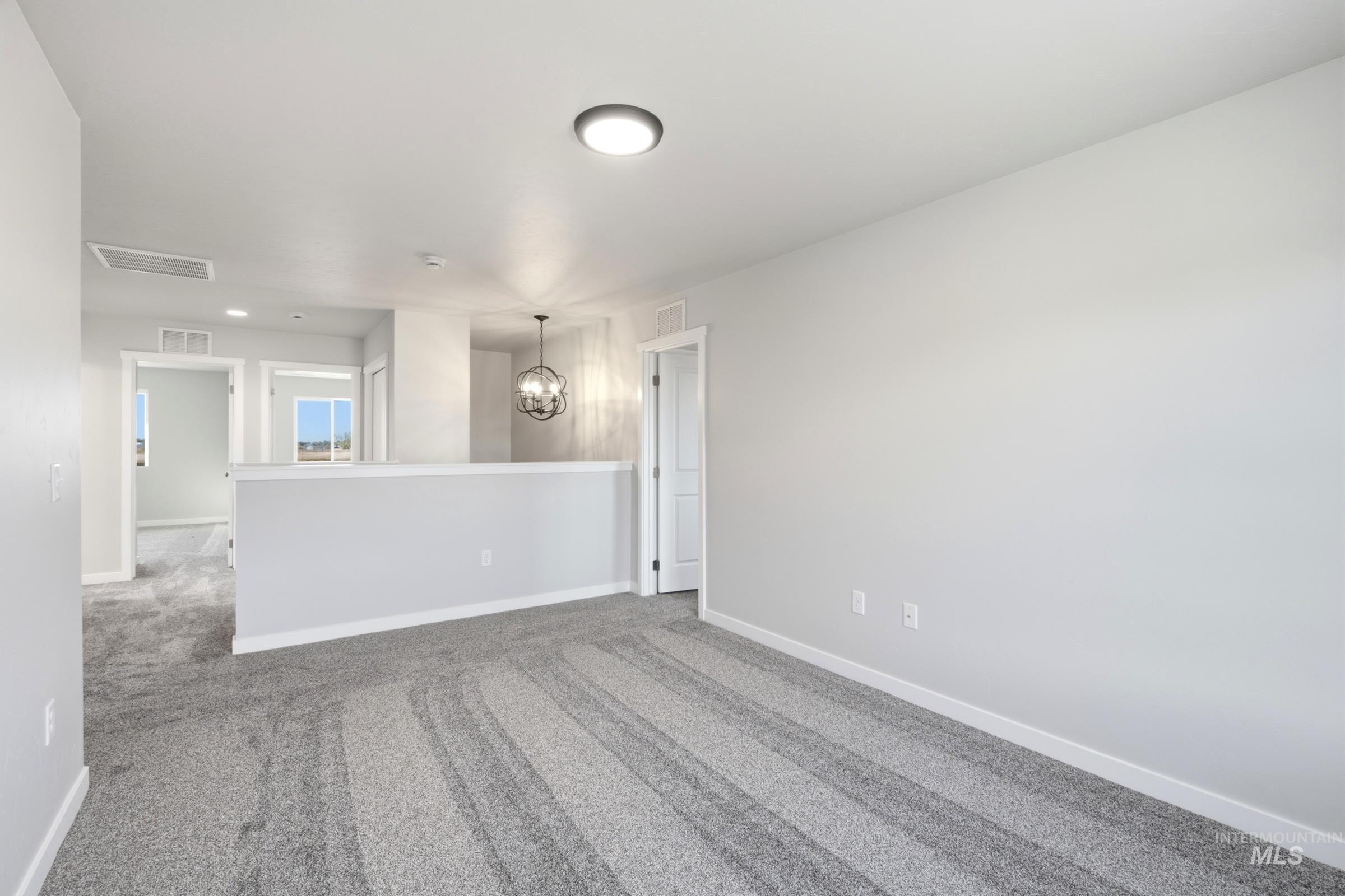 1789 Gyrfalcon St Property Photo 18