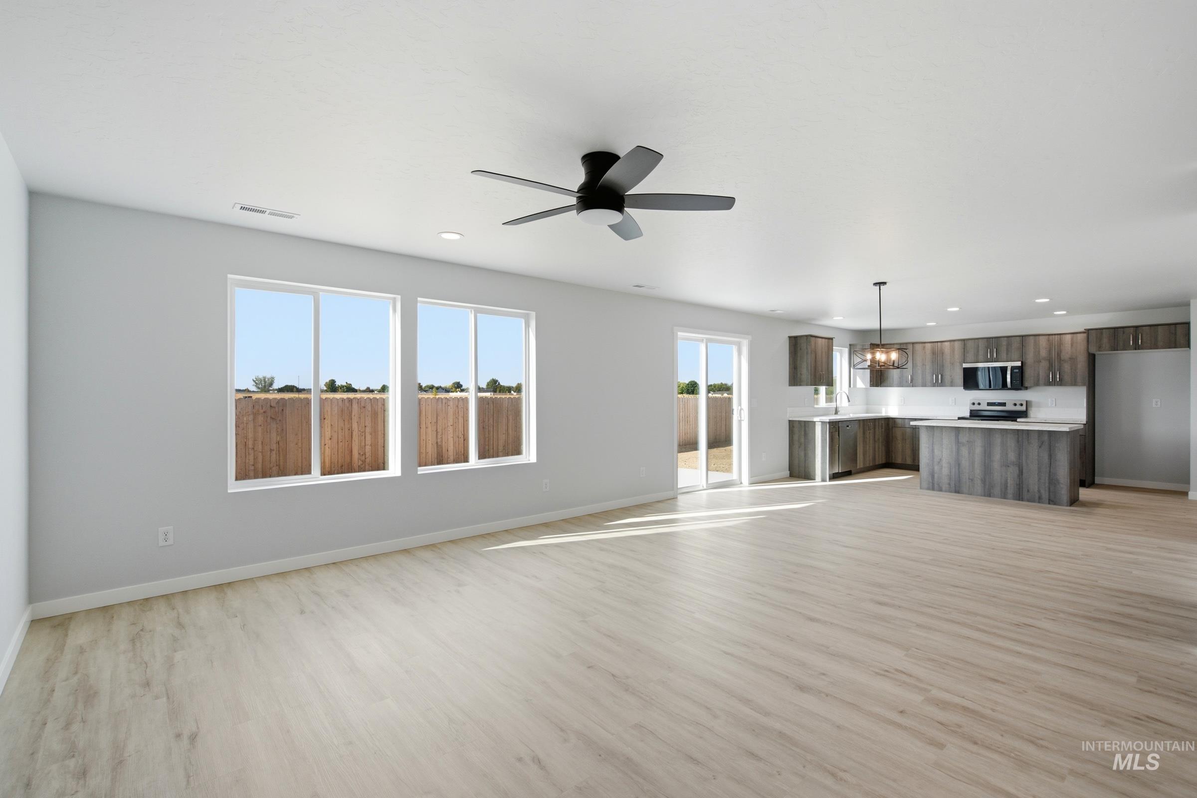 1797 Gyrfalcon St Property Photo 8