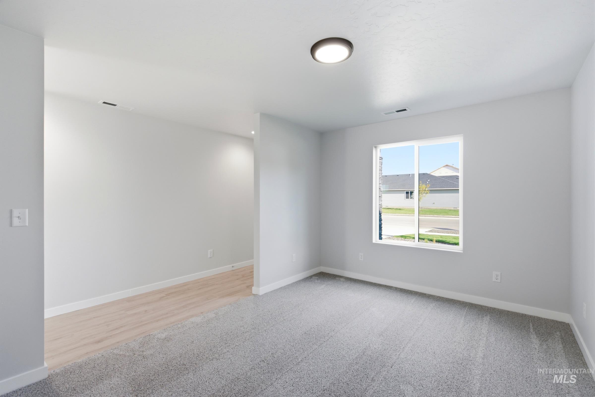 1797 Gyrfalcon St Property Photo 12