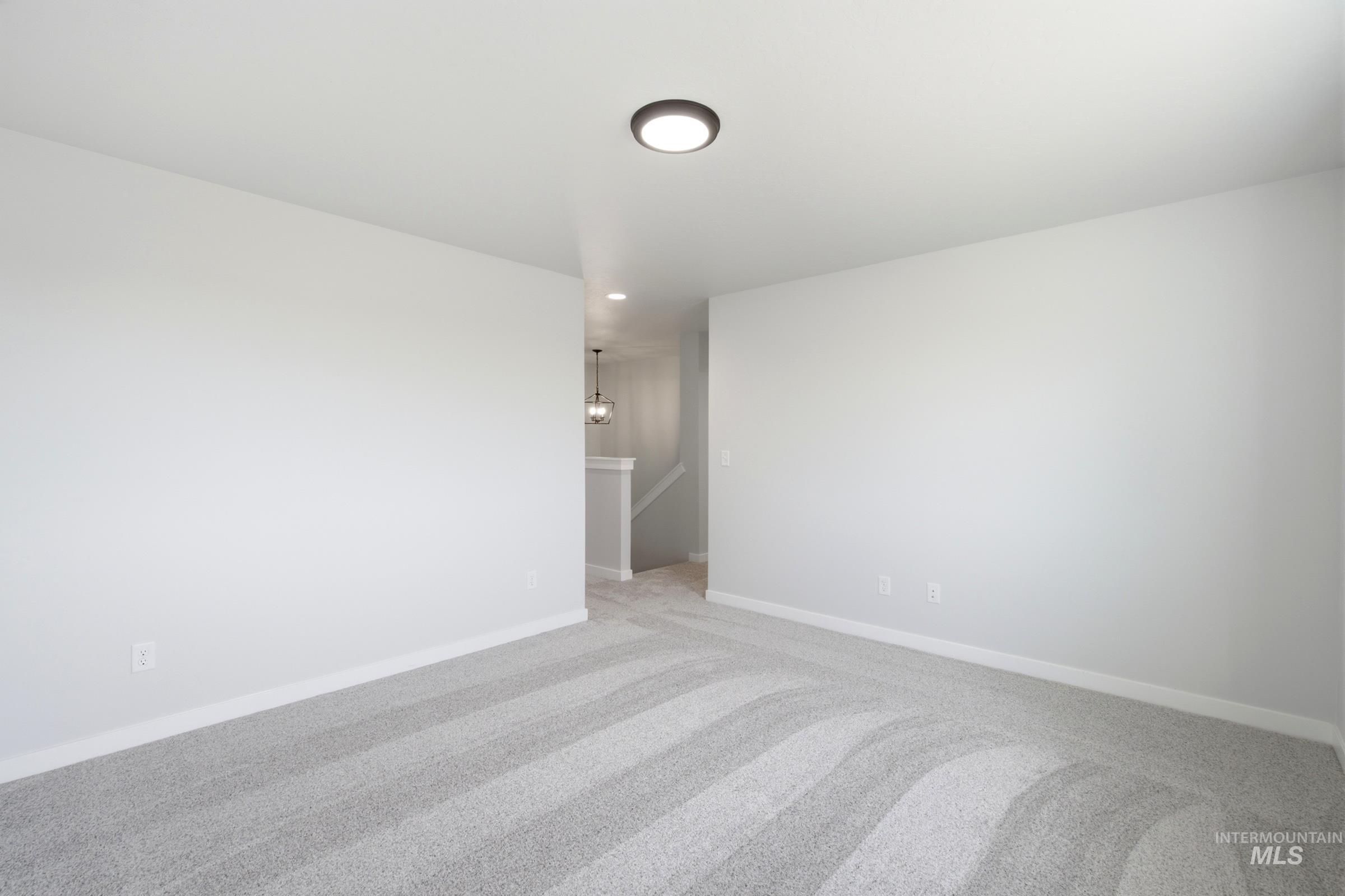 1797 Gyrfalcon St Property Photo 16