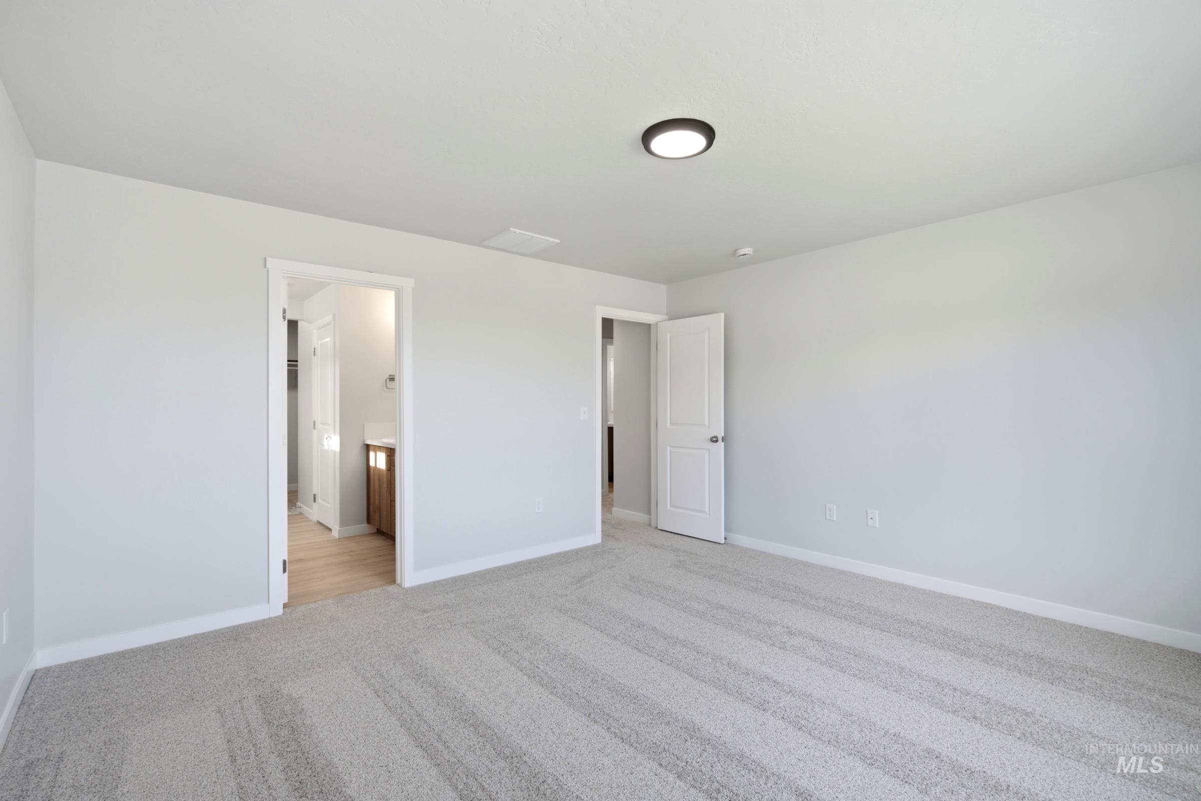 1797 Gyrfalcon St Property Photo 26