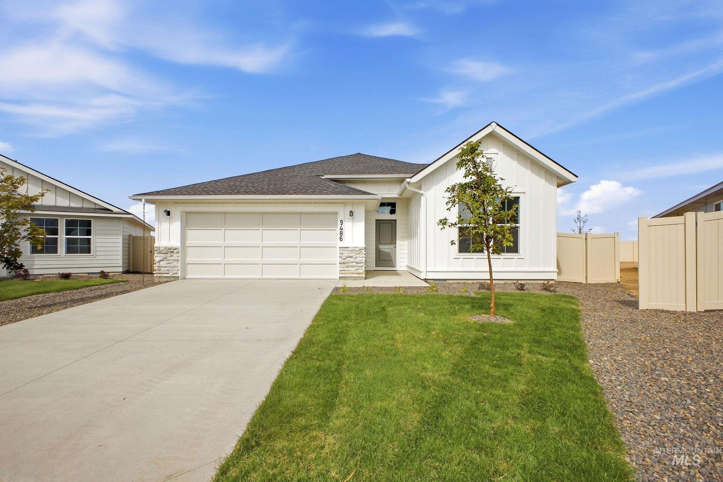 9486 W Blazing Star St Property Photo 1