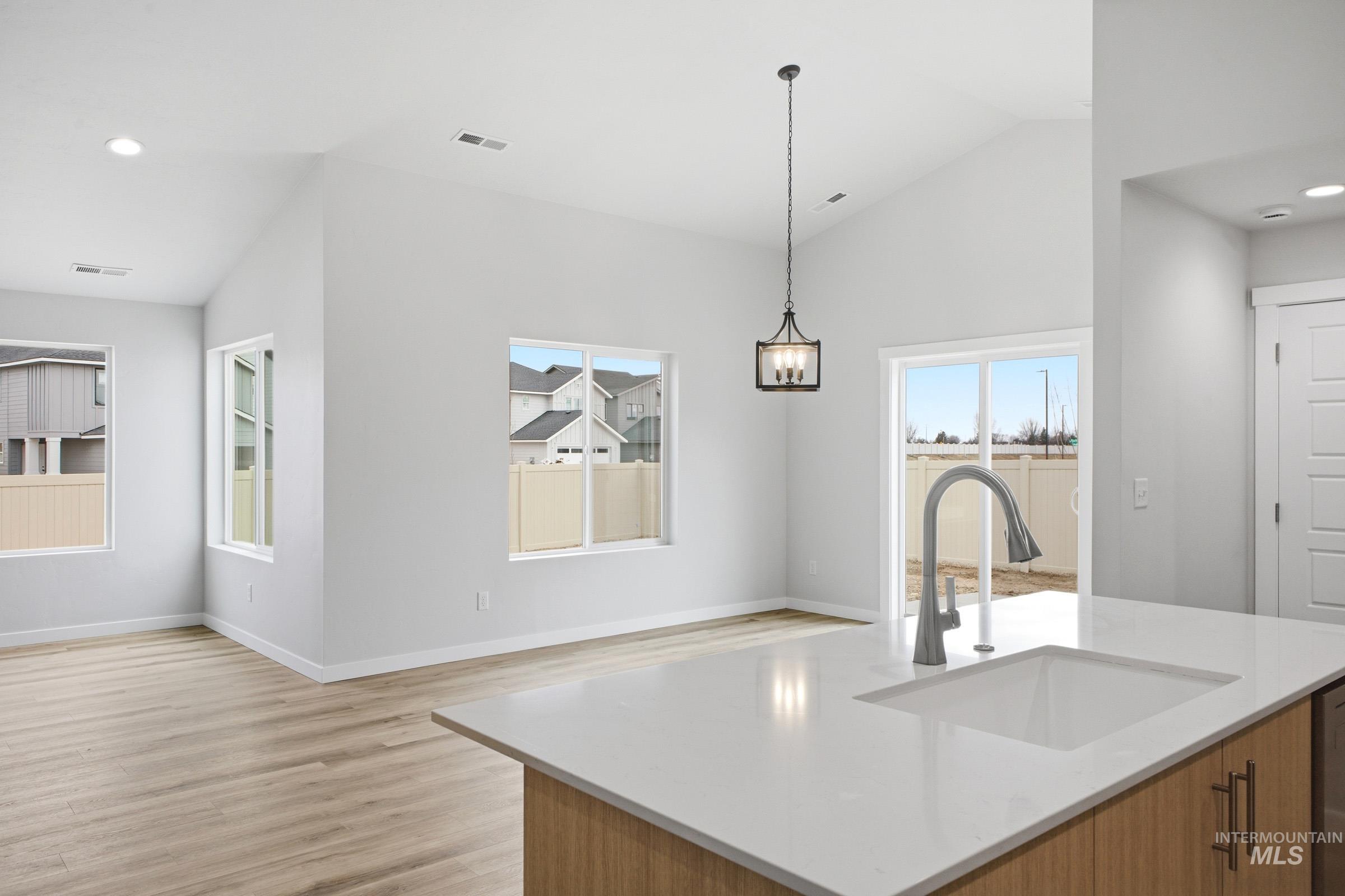9486 W Blazing Star St Property Photo 6