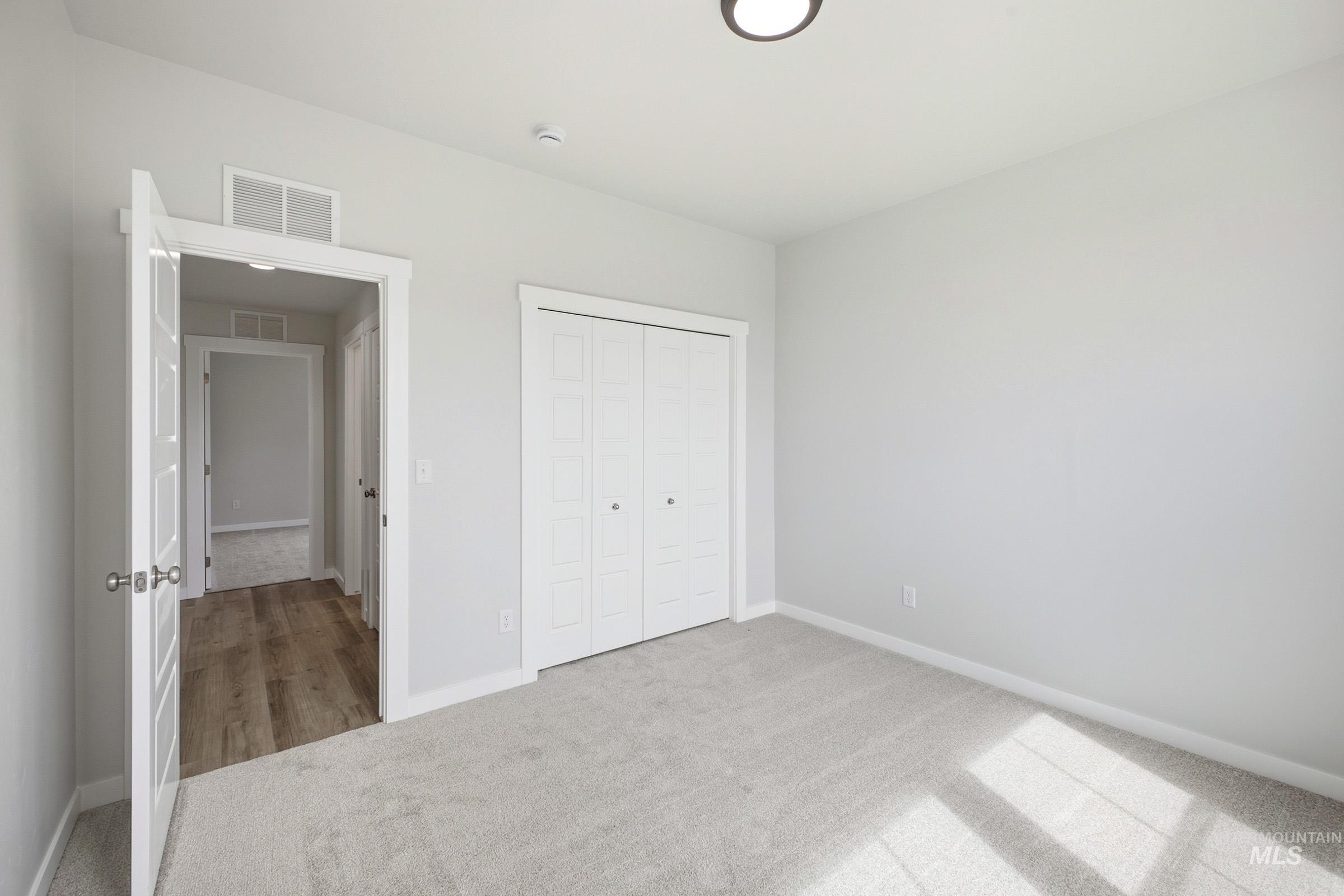 9486 W Blazing Star St Property Photo 12