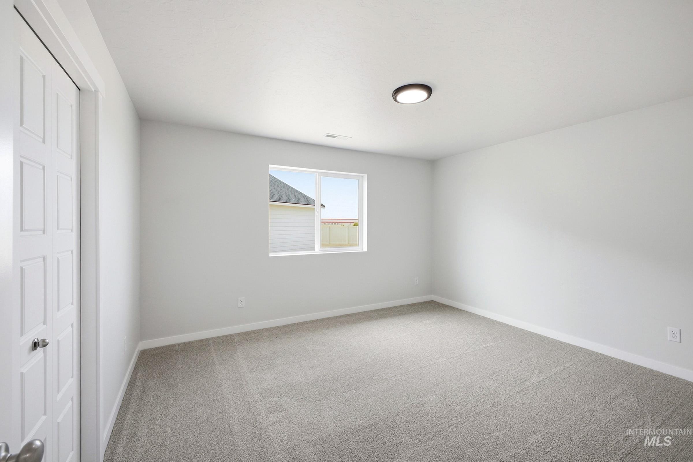 9486 W Blazing Star St Property Photo 15