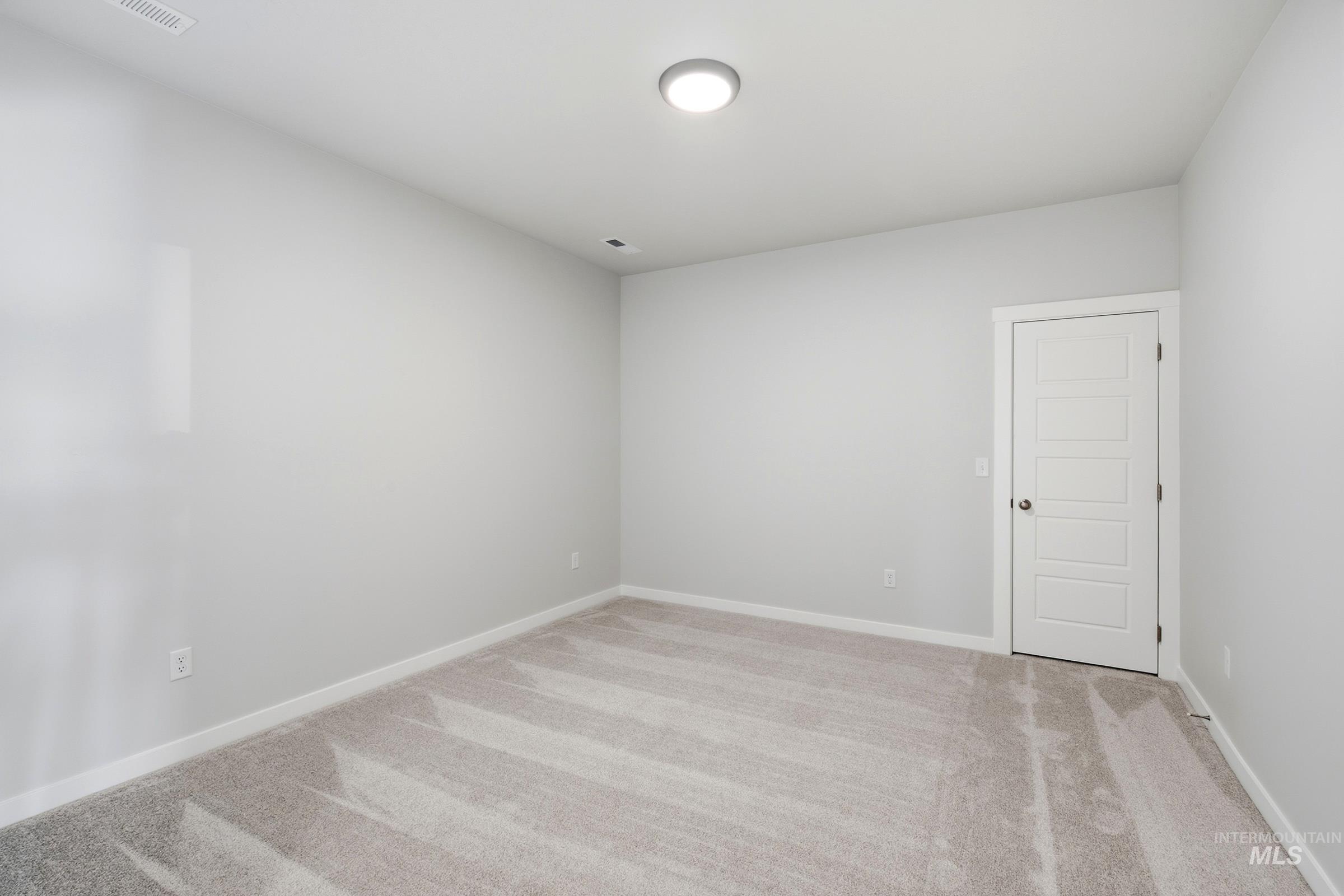 5326 S Big Jacks Creek Ave Property Photo 11