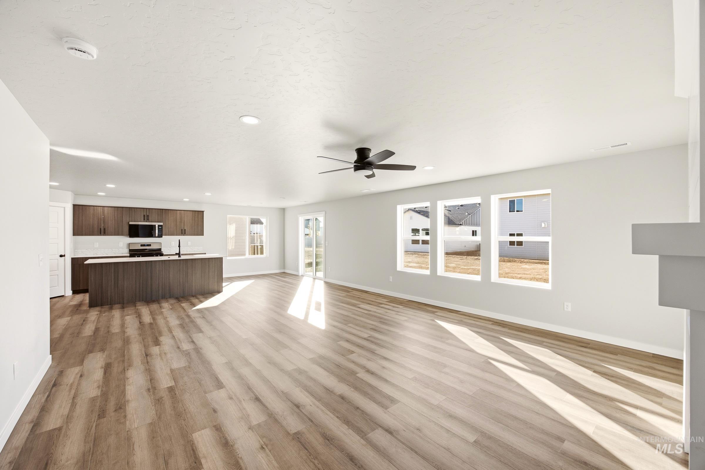 9401 W Blazing Star St Property Photo 9