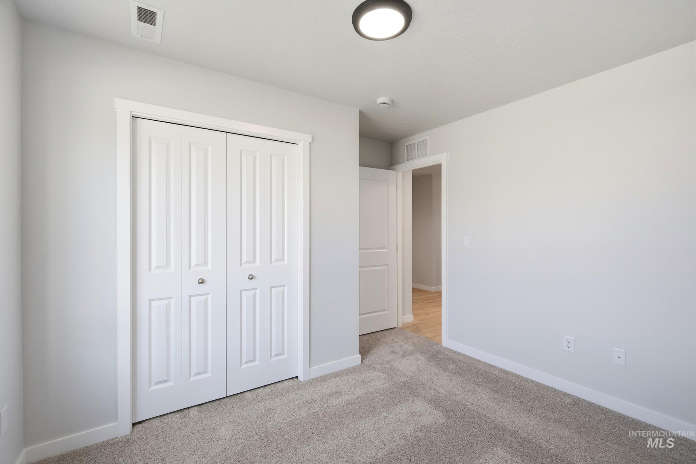 208 Benbrook Ave Property Photo 12