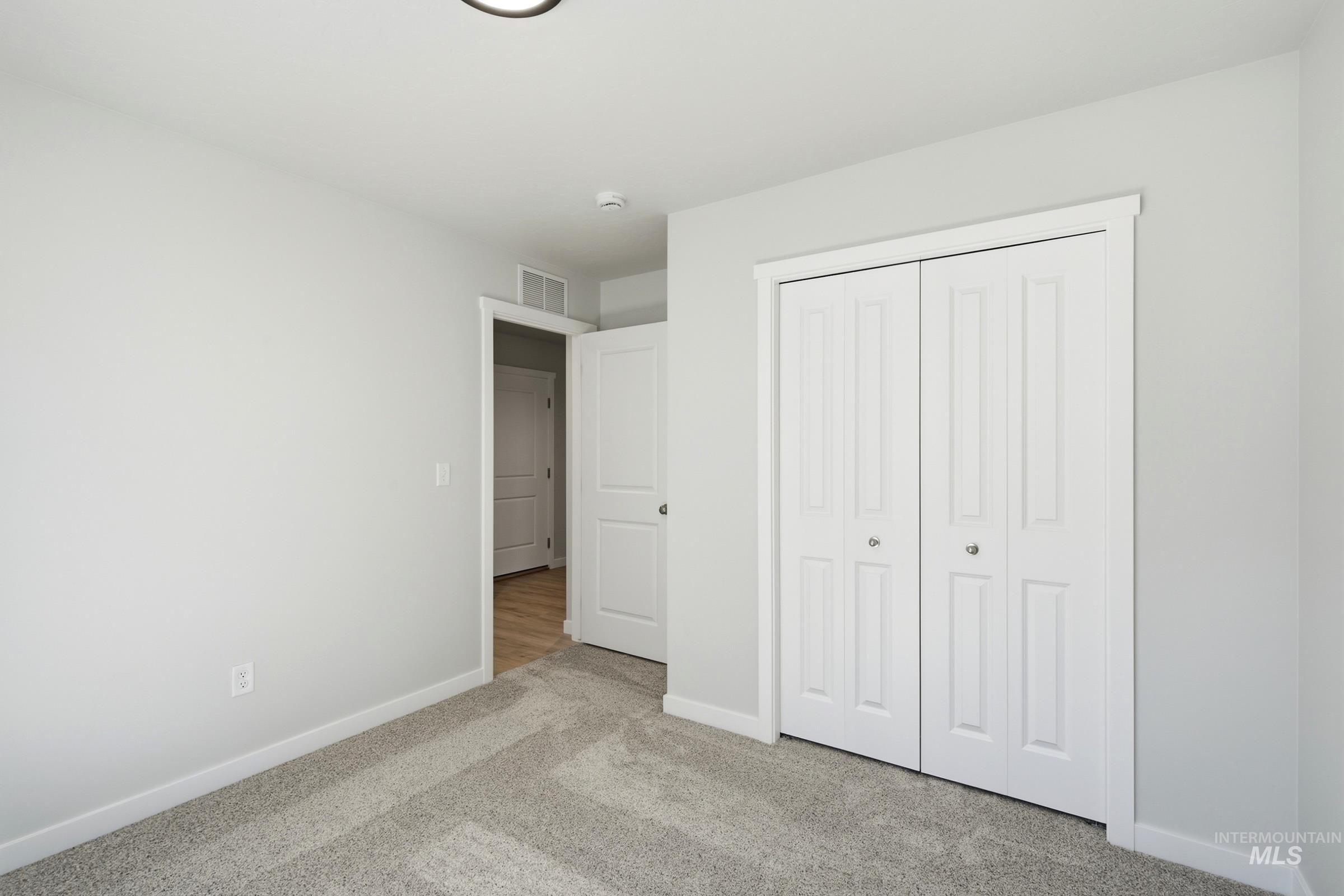 208 Benbrook Ave Property Photo 14