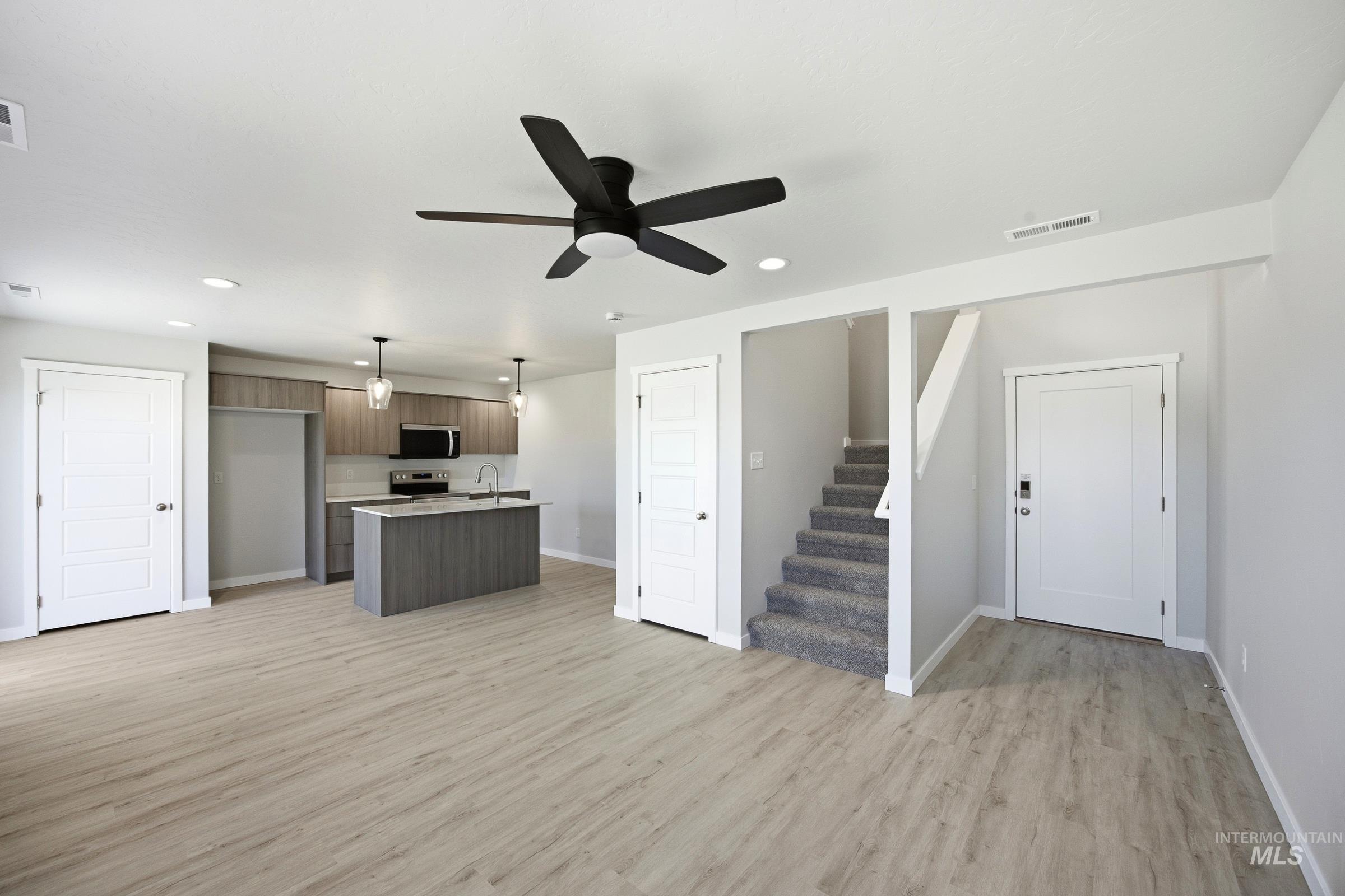 16203 Andes Ave Property Photo 8