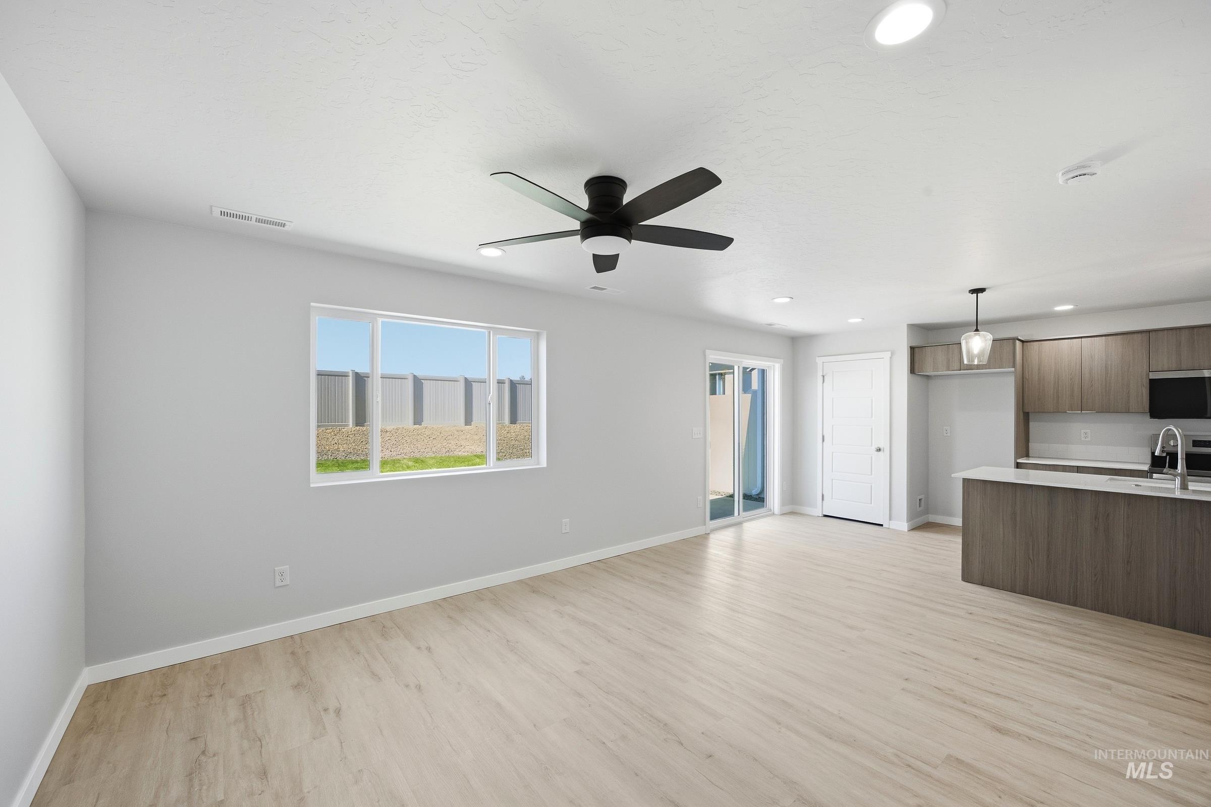 16203 Andes Ave Property Photo 9