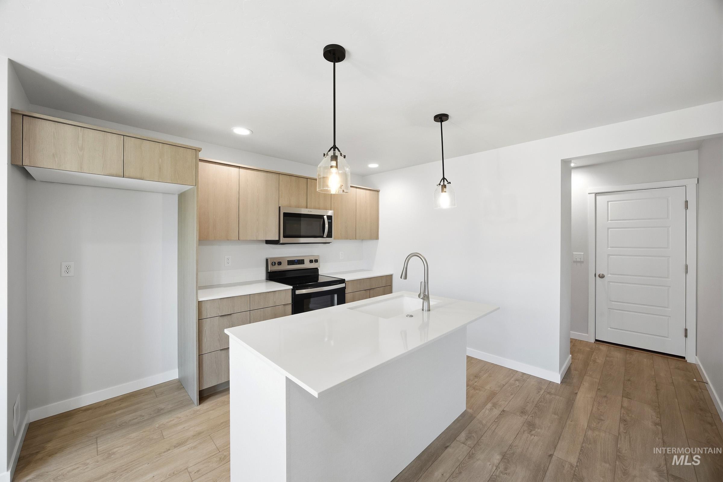 16207 Andes Ave Property Photo 4