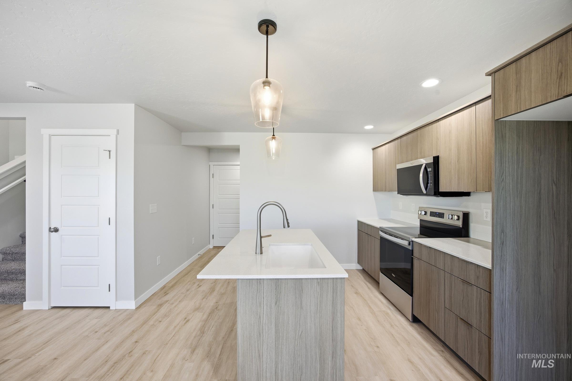 16207 Andes Ave Property Photo 5