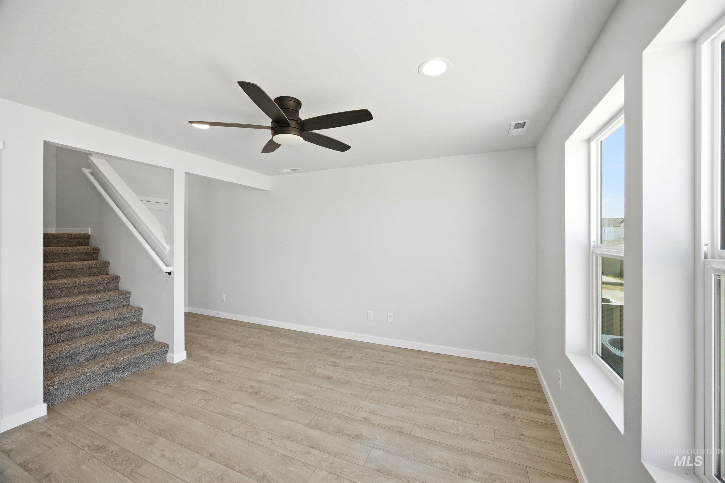 16207 Andes Ave Property Photo 7
