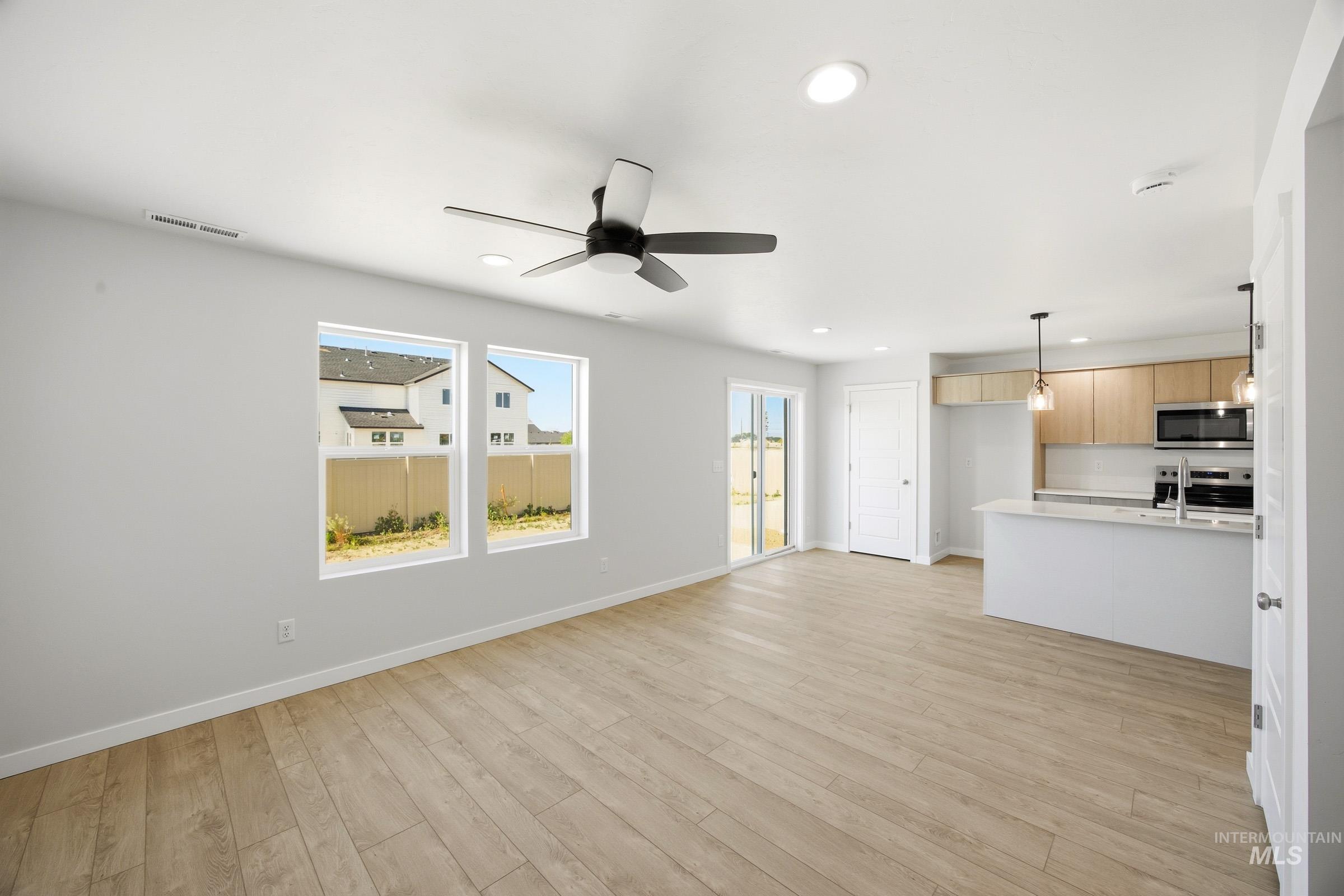 16207 Andes Ave Property Photo 8