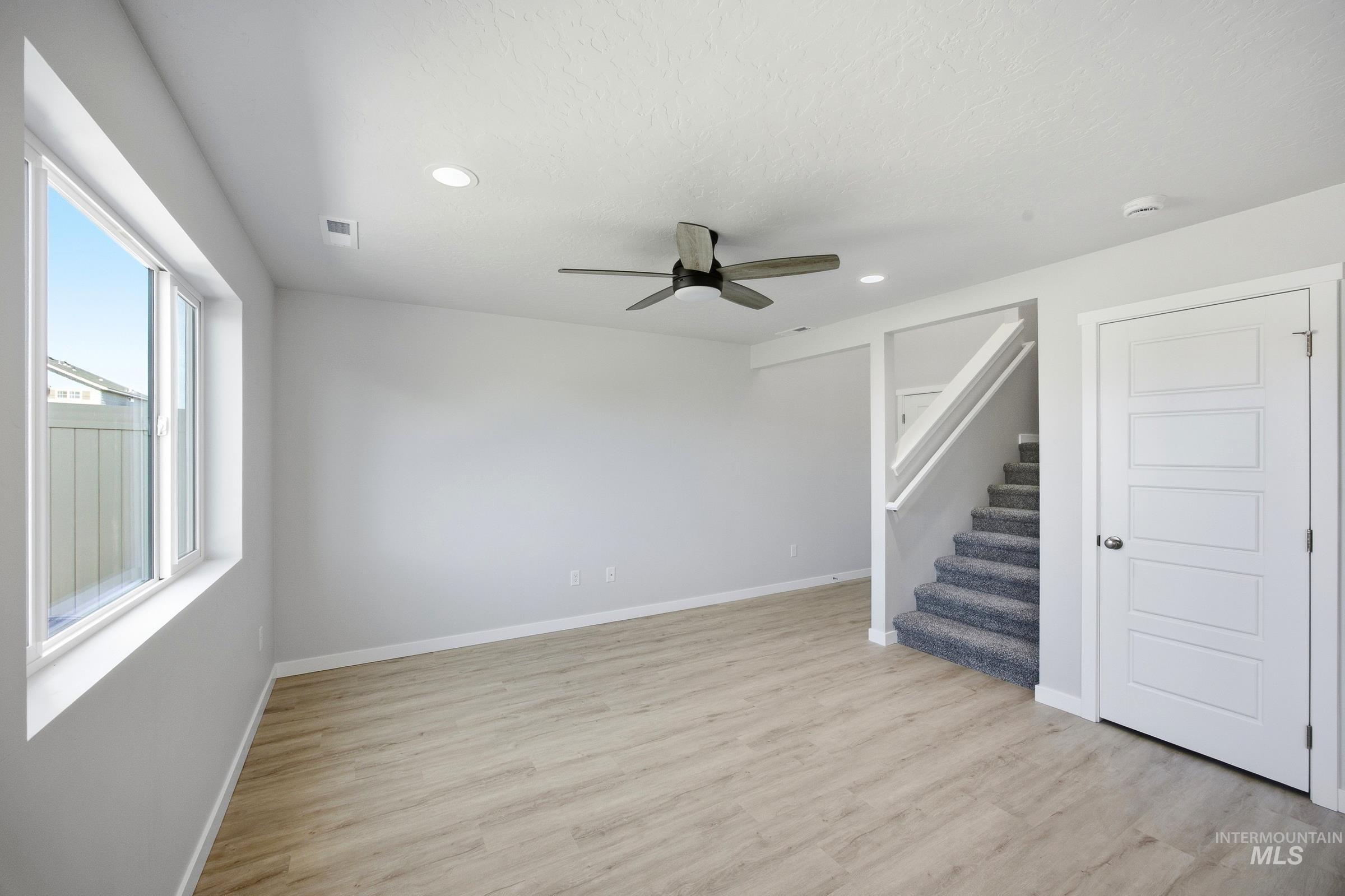 16207 Andes Ave Property Photo 8