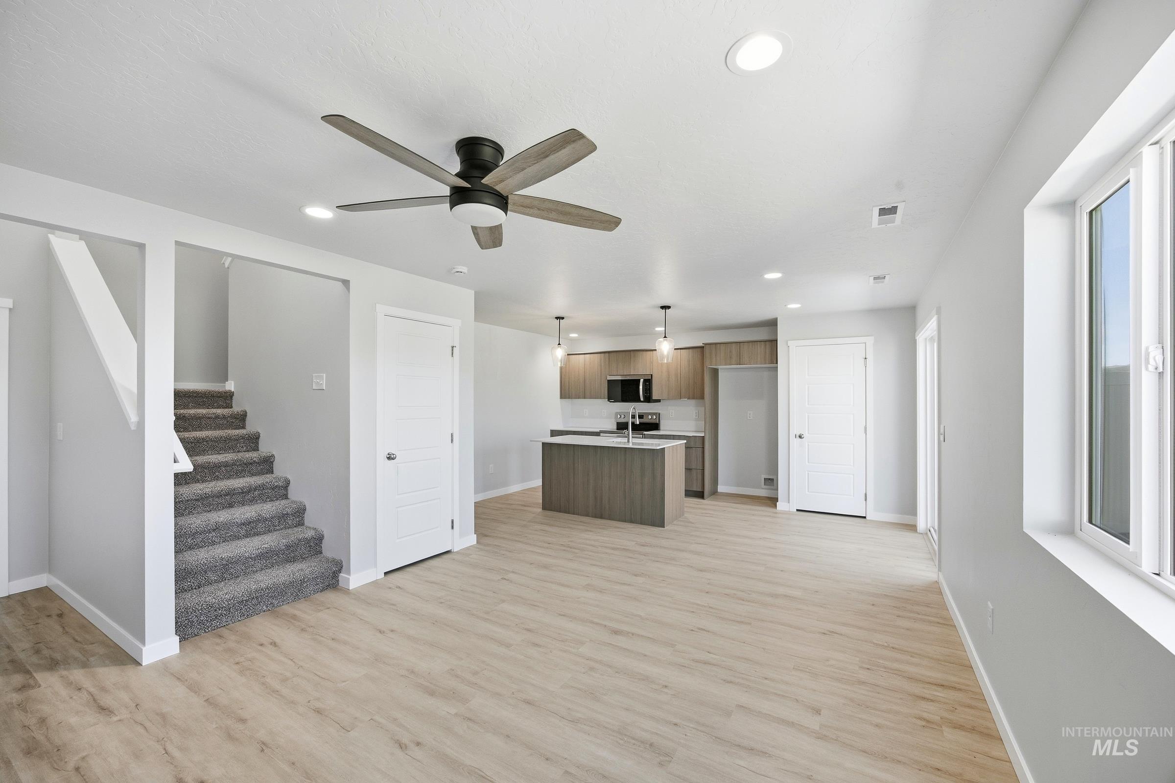 16207 Andes Ave Property Photo 9