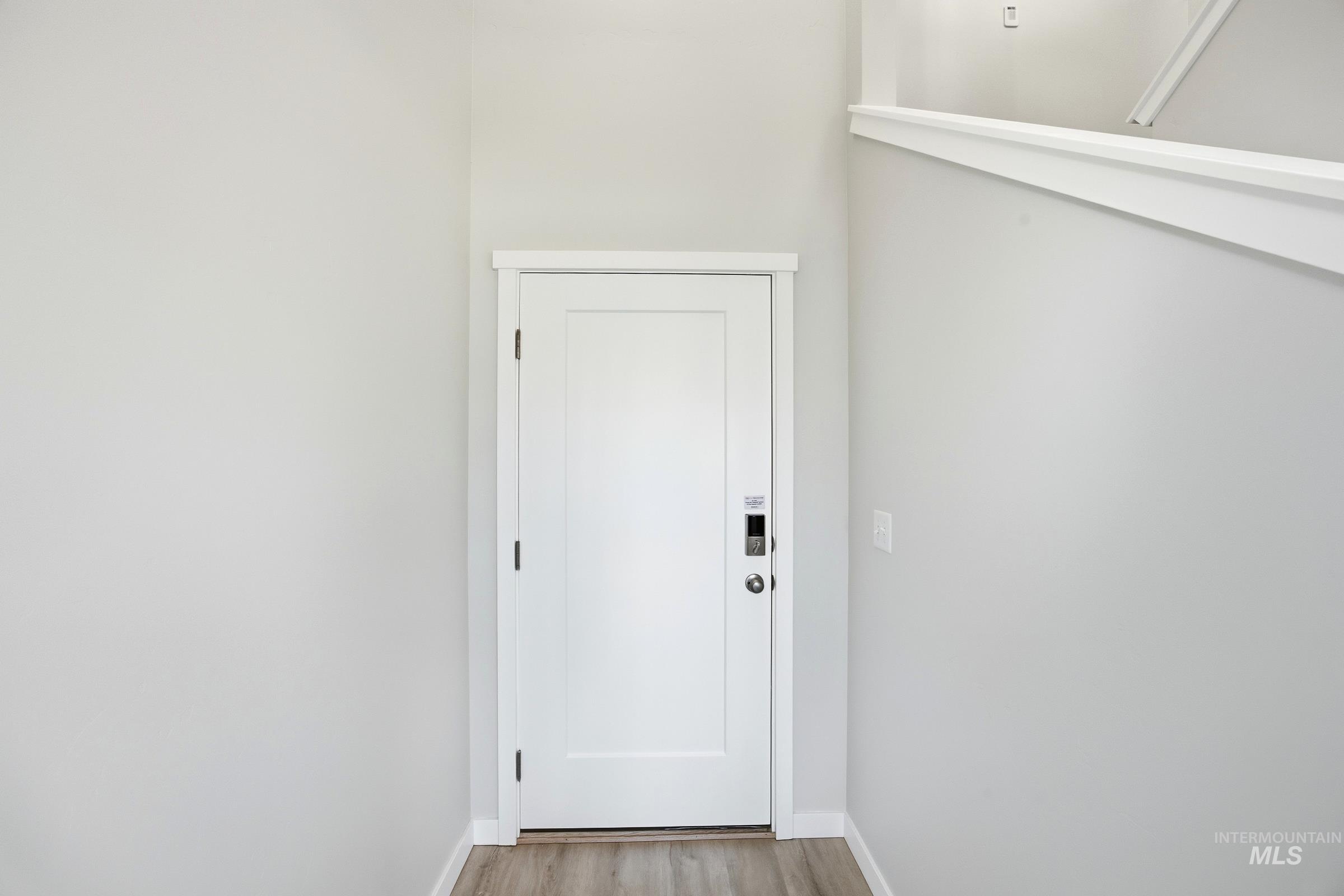 16211 Andes Ave Property Photo 2