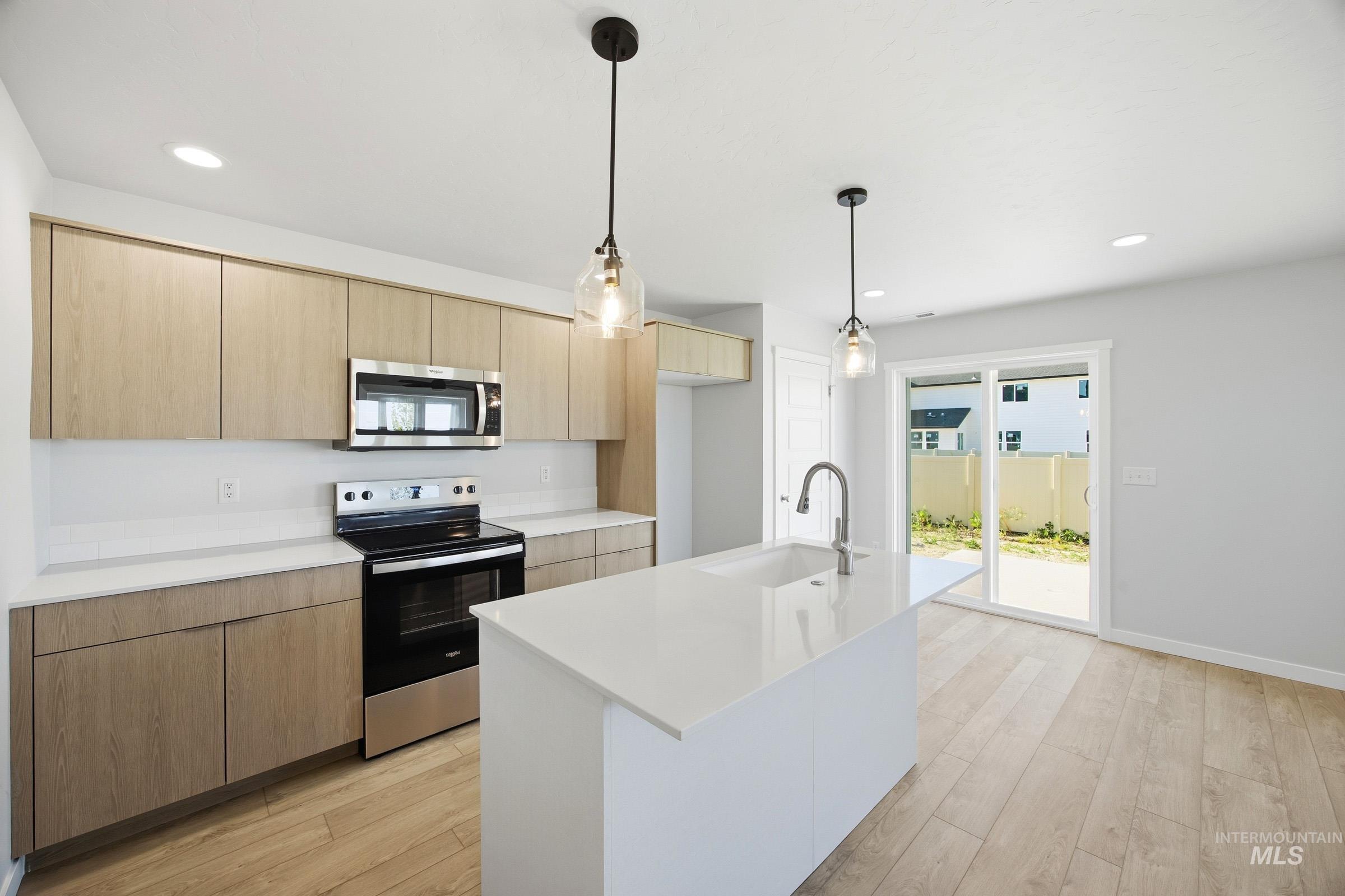 16211 Andes Ave Property Photo 5