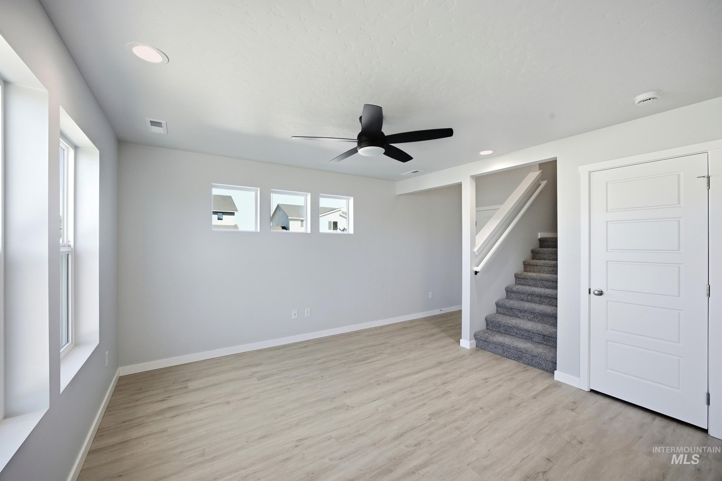 16211 Andes Ave Property Photo 7
