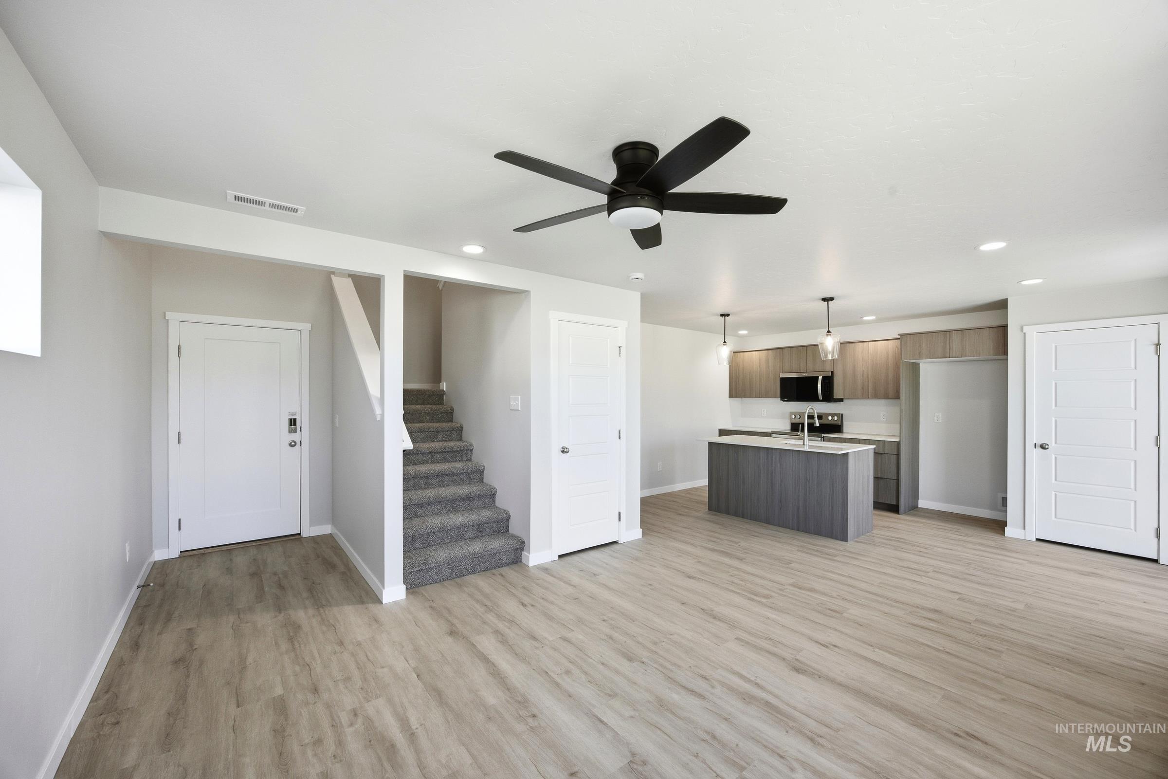 16211 Andes Ave Property Photo 9