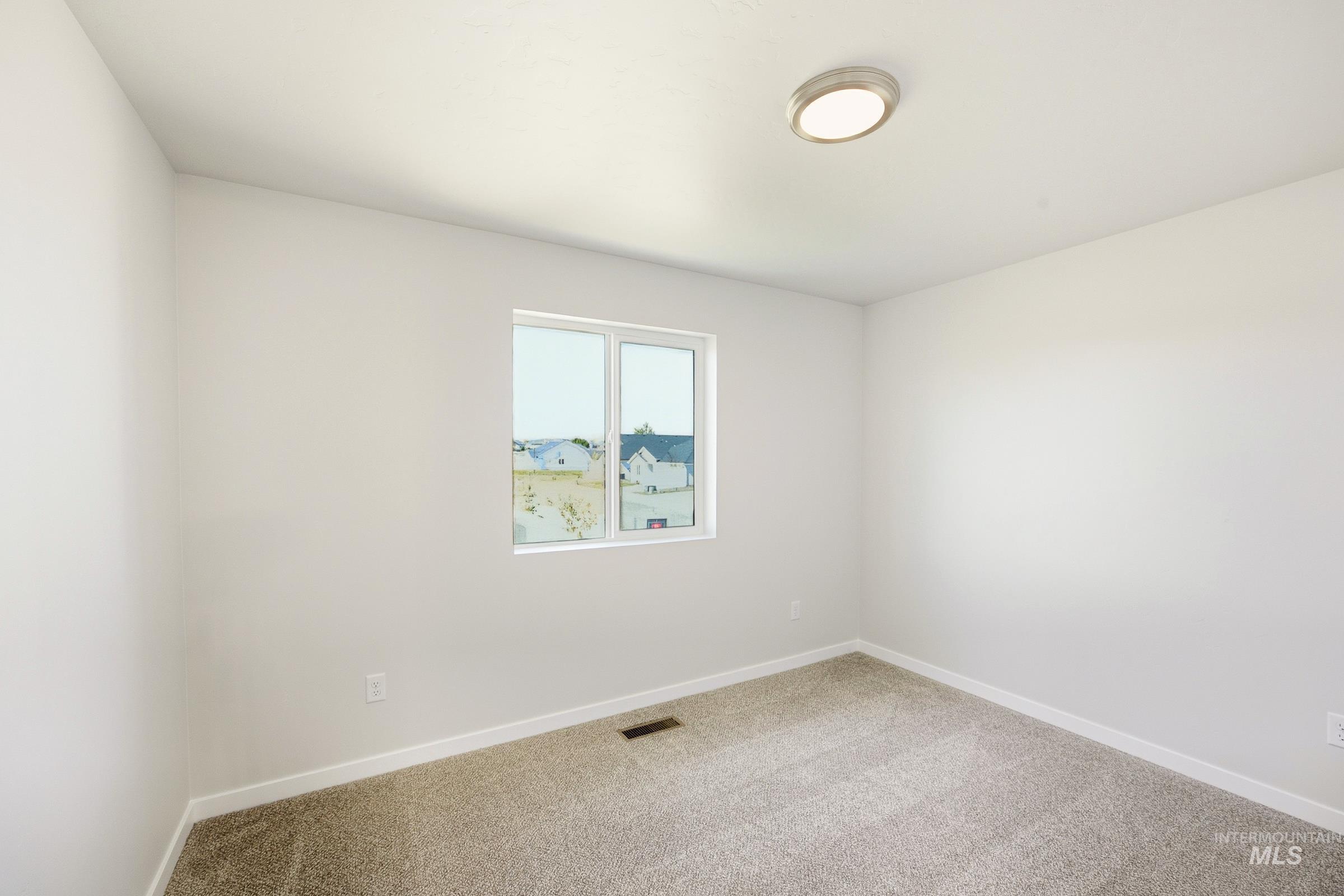 16211 Andes Ave Property Photo 11