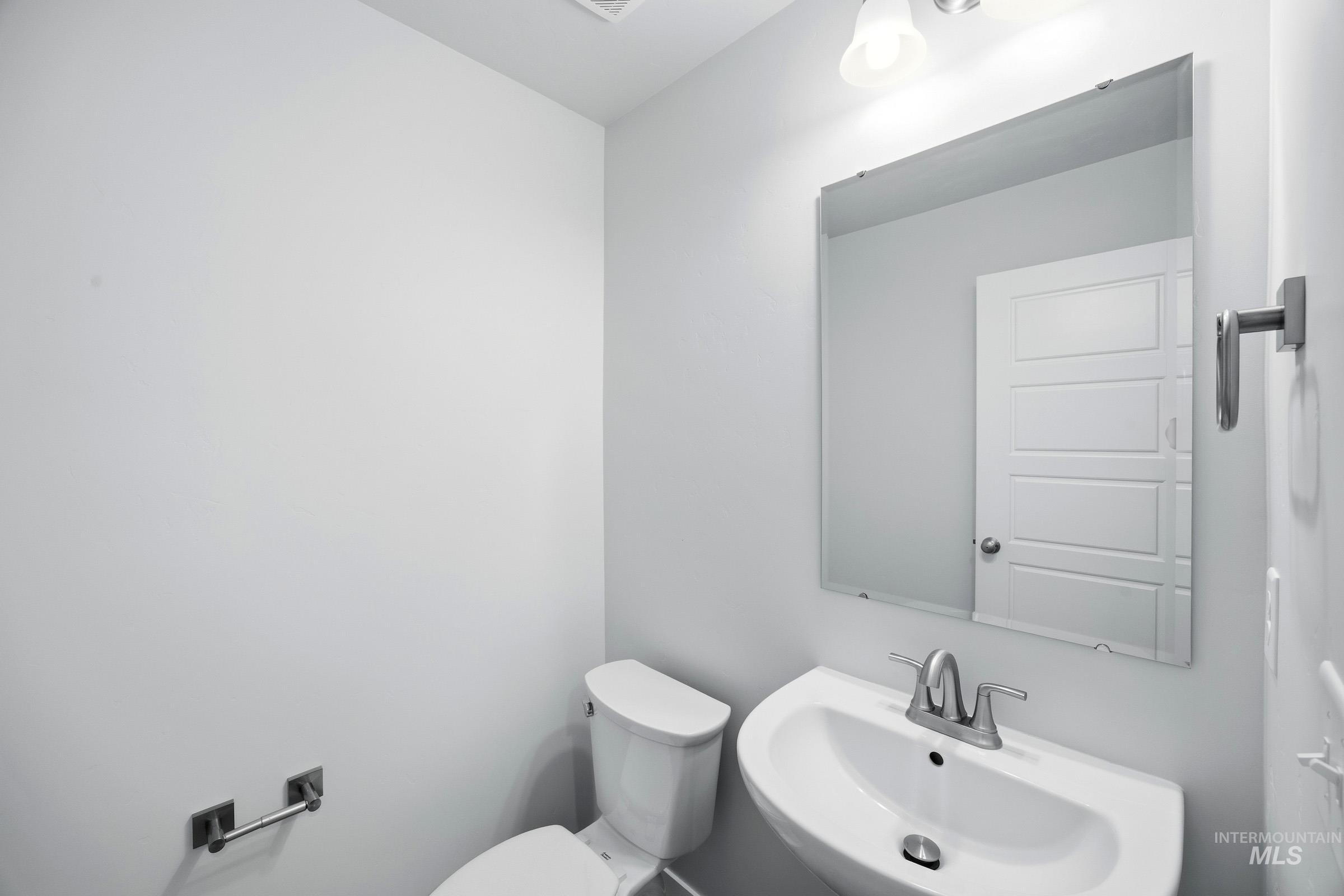 16211 Andes Ave Property Photo 12