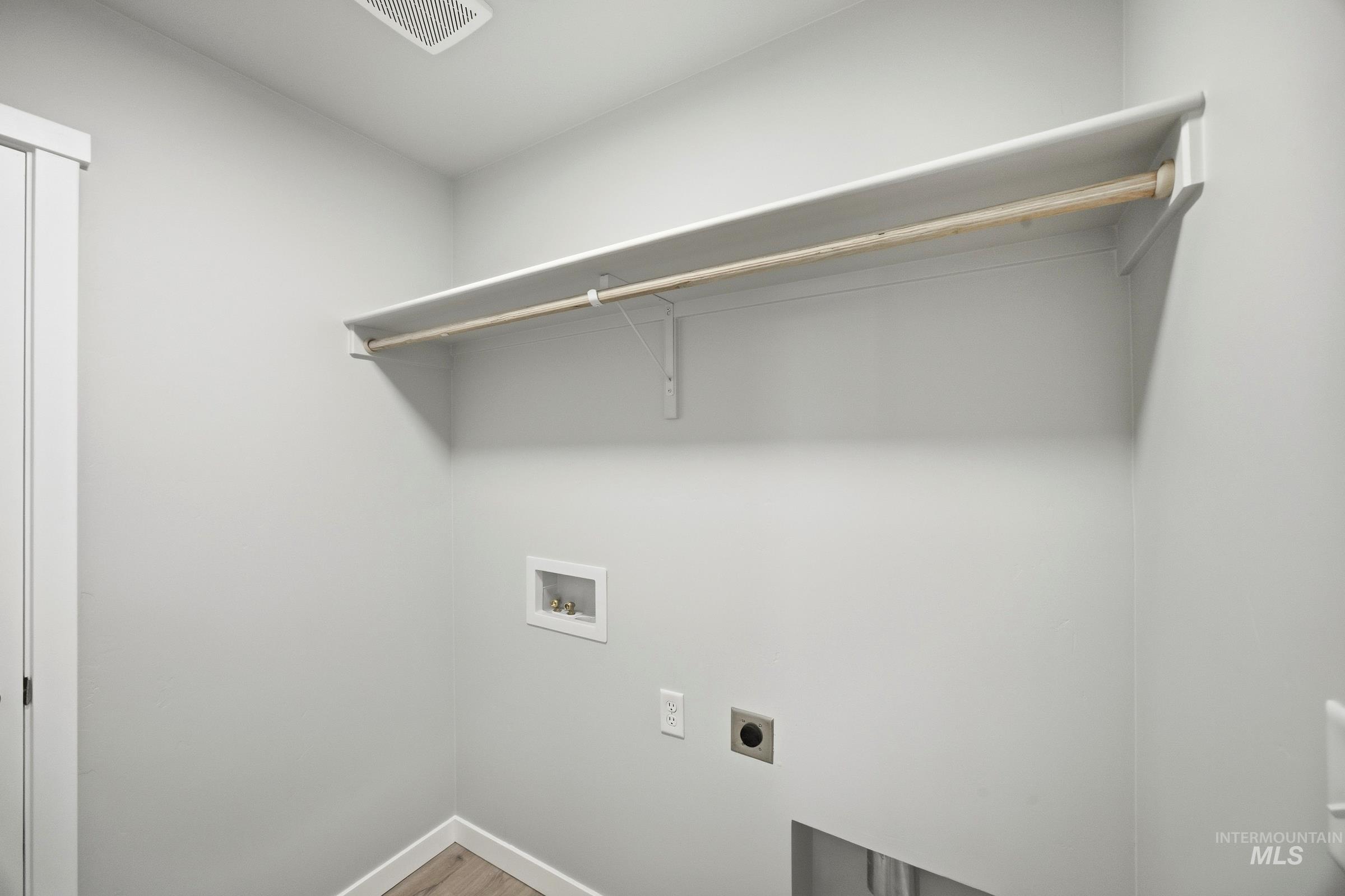 16211 Andes Ave Property Photo 16