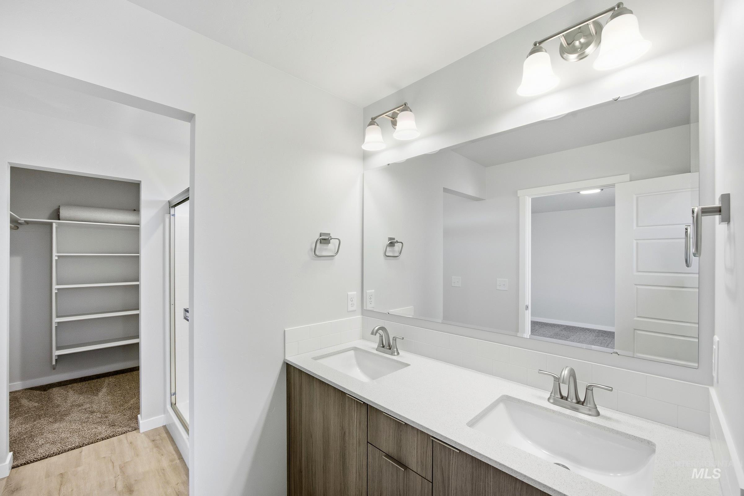 16211 Andes Ave Property Photo 19